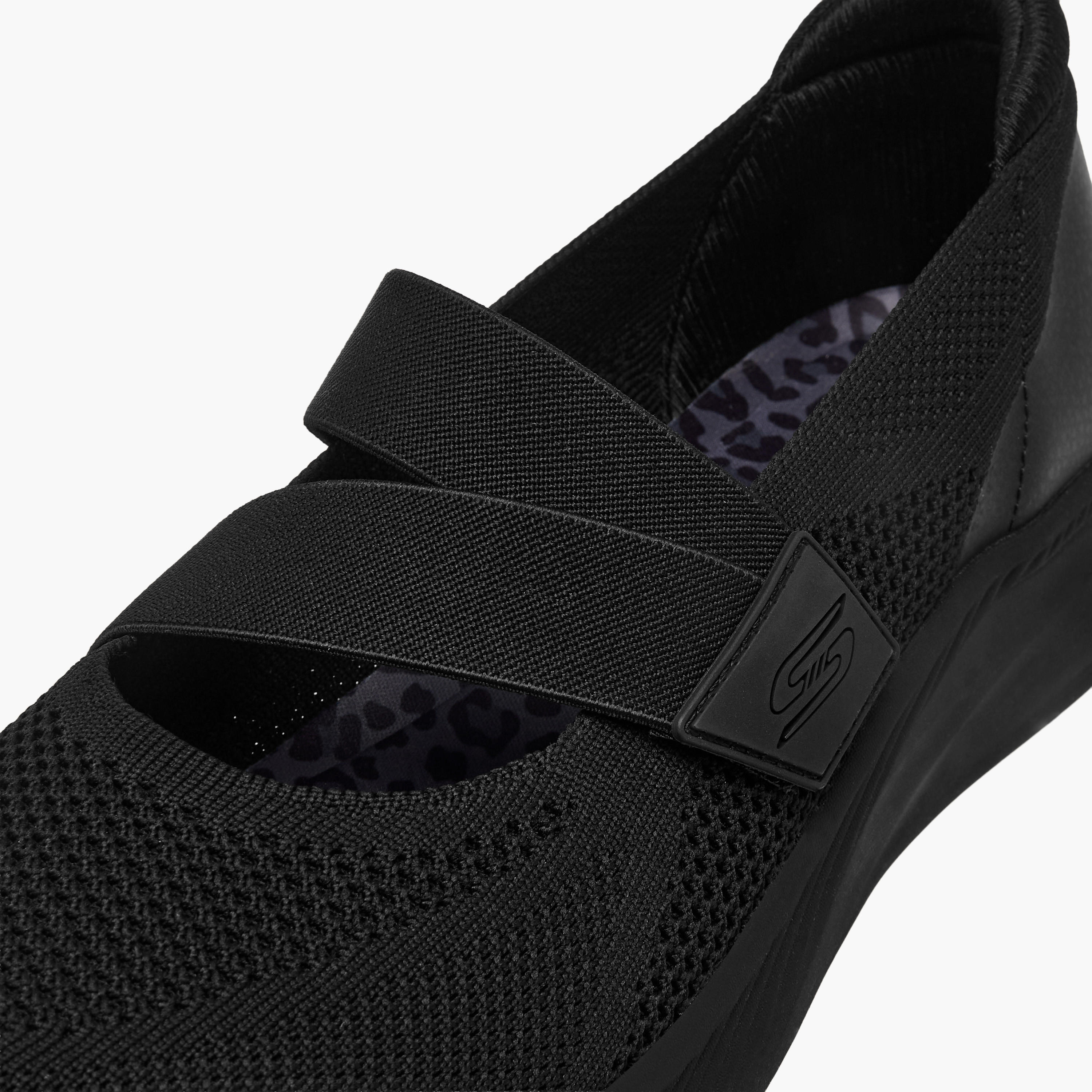 حذاء رياضي ماري جين بشريط إغلاق لاصق بوبس بي- لايت للنساء من سكتشرز-women-shoes-sports-image-4