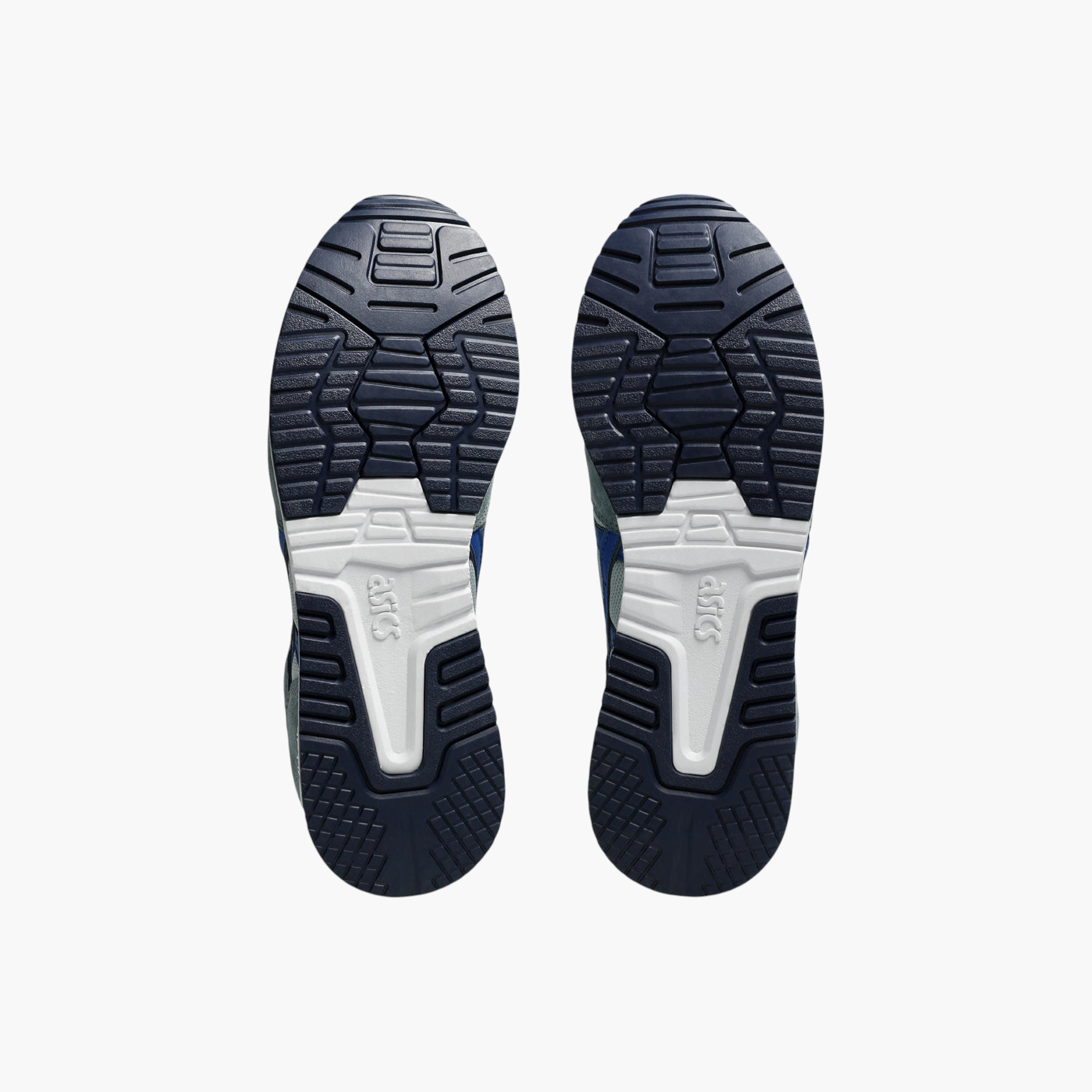 حذاء سنيكرز لايت كلاسيك برباط للرجال من أسيكس - 1203A611-020-men-shoes-sneakers-image-4
