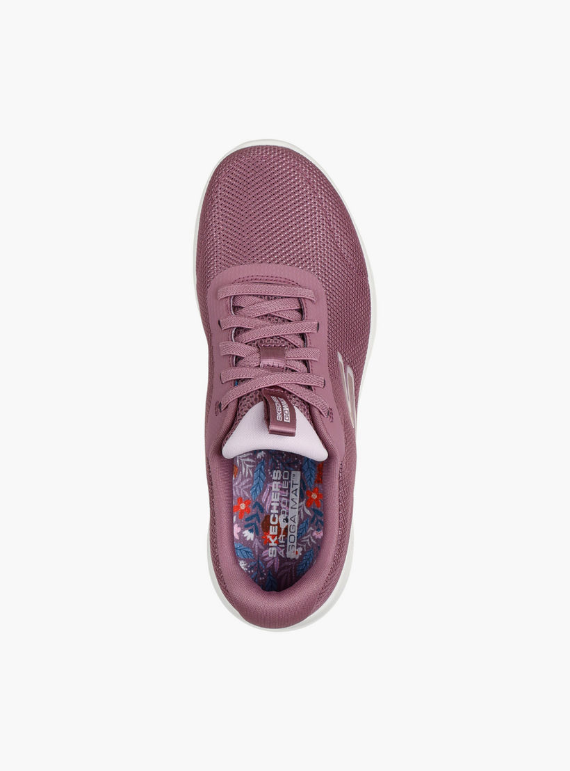 حذاء رياضي برباط إغلاق للنساء من سكيتشرز - 125710-MVE-women-shoes-sneakers-image-3