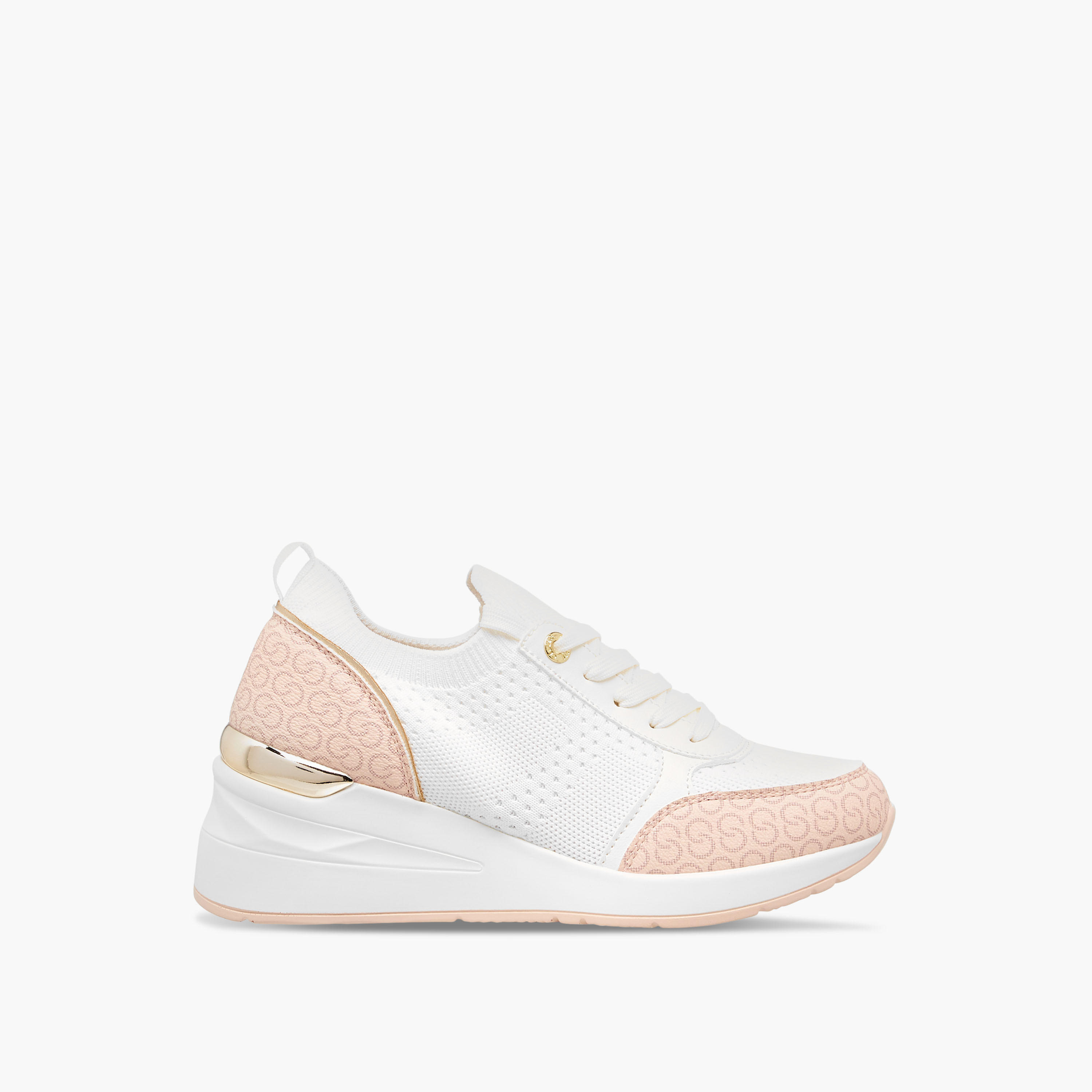 حذاء سنيكرز برباط إغلاق وطبعات مونوجرام وكعب ويدج للنساء من سيليست-women-shoes-sneakers-image-3