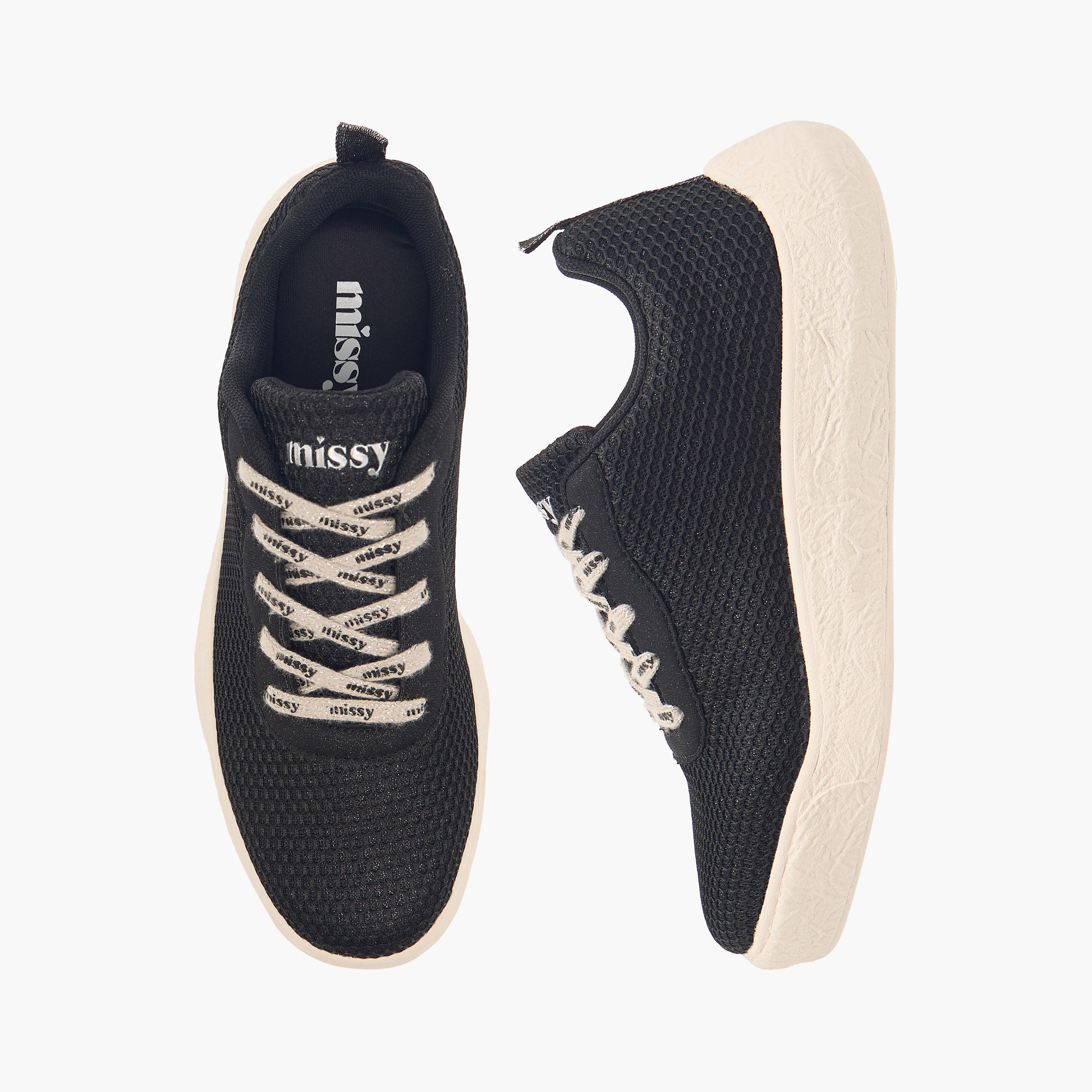 حذاء سنيكرز بارز الملمس بطبعات ورباط إغلاق من ميسي-women-shoes-sneakers-image-5