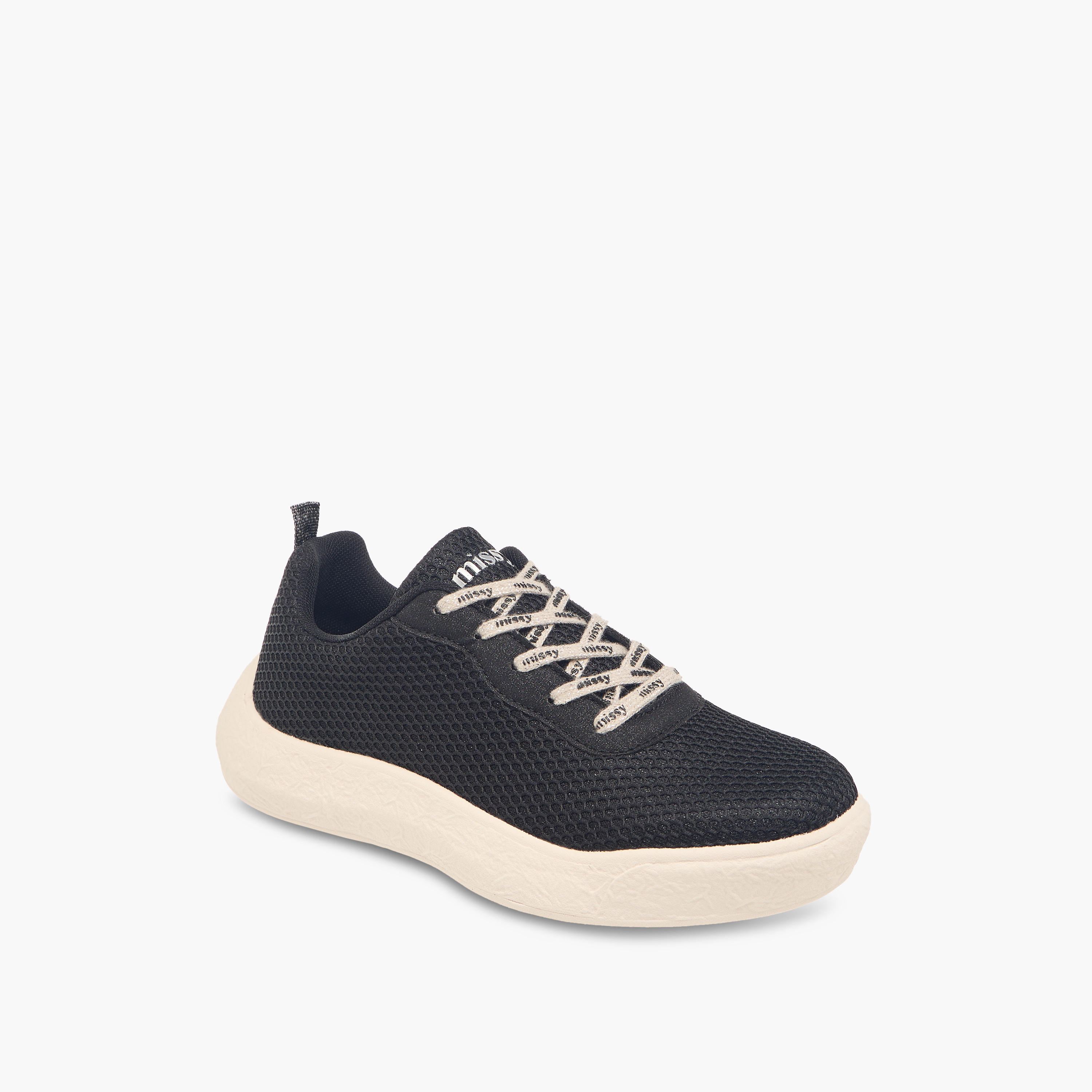 حذاء سنيكرز بارز الملمس بطبعات ورباط إغلاق من ميسي-women-shoes-sneakers-image-4