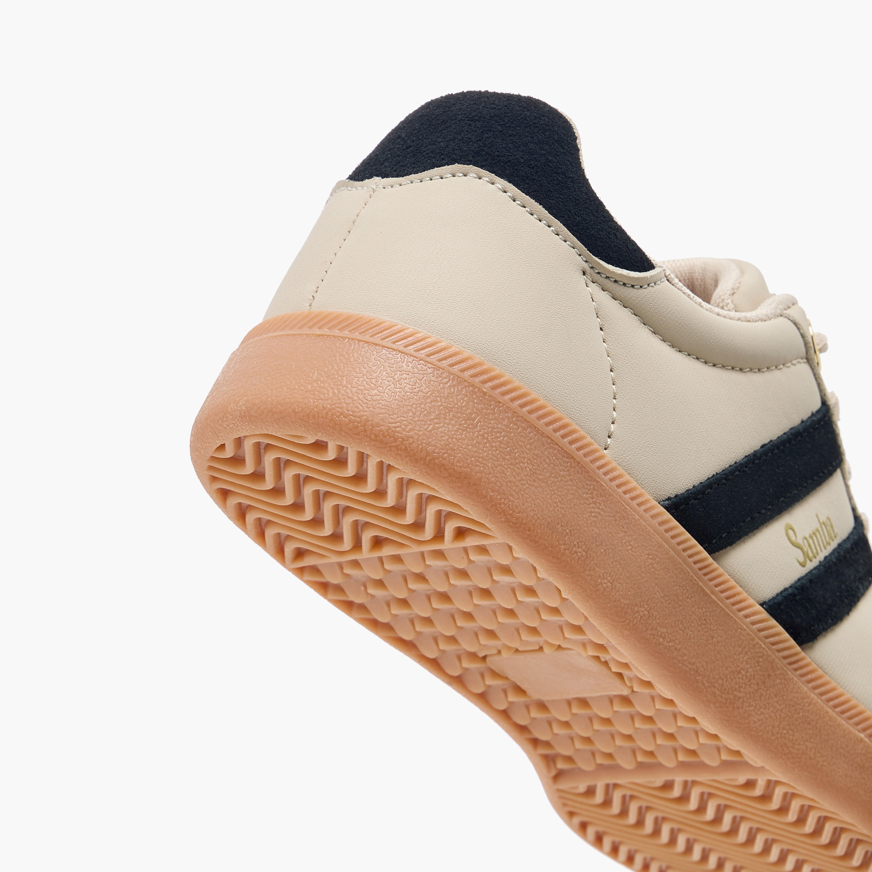 حذاء سنيكرز طول الكاحل برباط إغلاق للنساء من سامبا-women-shoes-sneakers-image-20