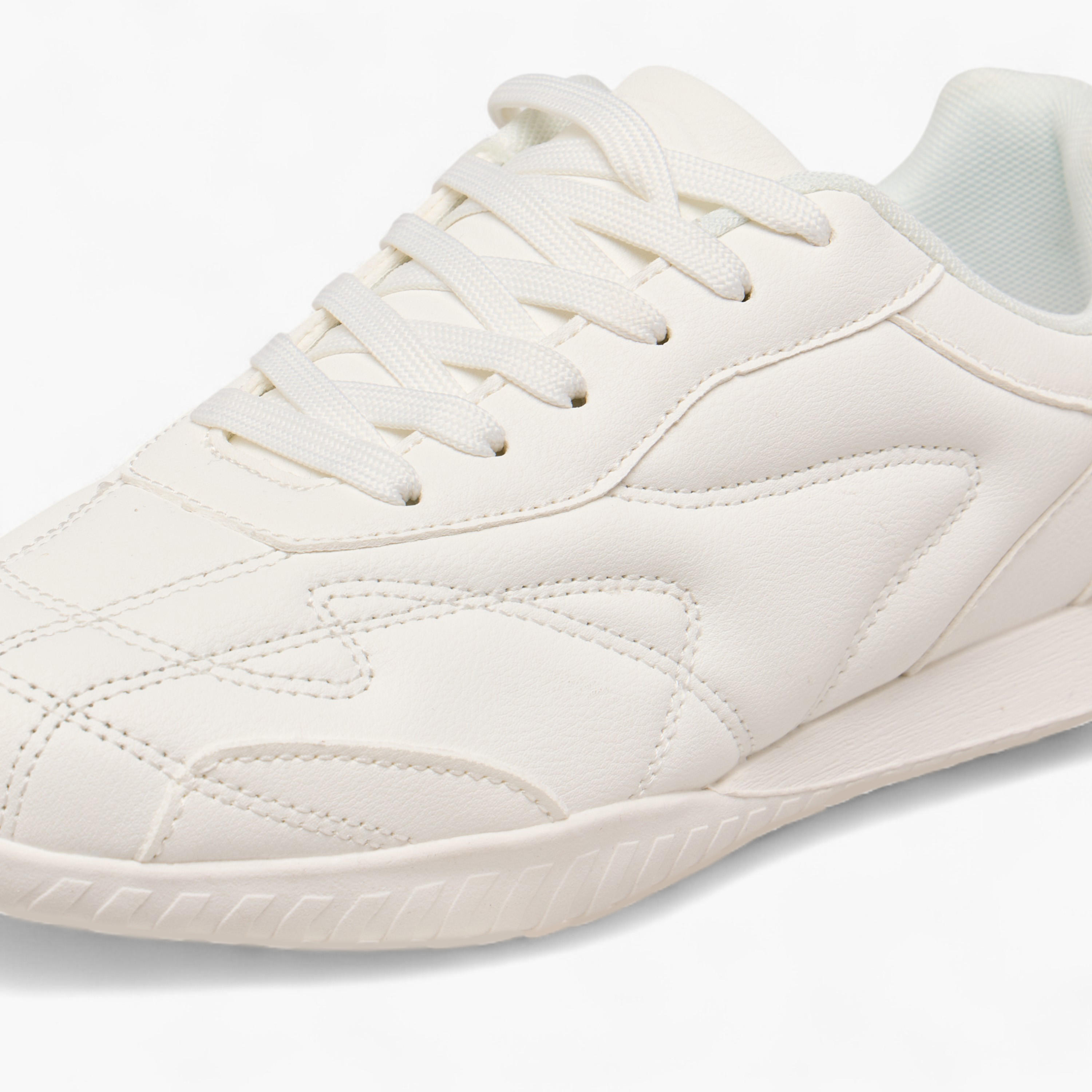 حذاء رياضي برباط إغلاق وتفاصيل شعار من داش-women-shoes-sports-image-7