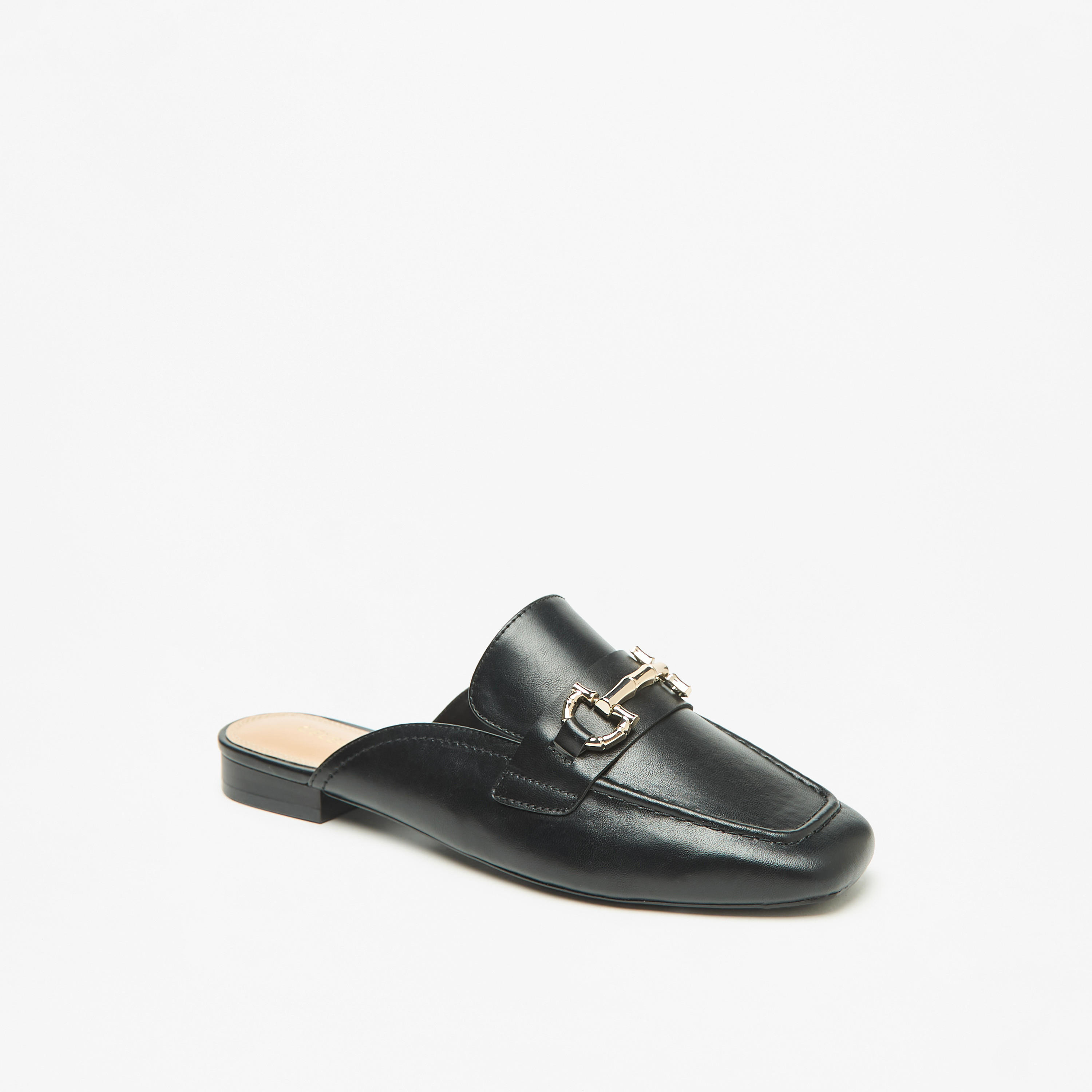 حذاء ميول سادة سهل الارتداء بزينة ميتاليك للنساء من سيليست-women-shoes-flats-mules-image-3