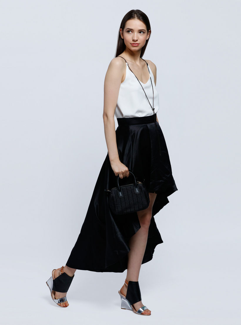 Chain Detail Sleeveless V-Neck Top-women-clothing-shirtsandblouses-blouses-image-5