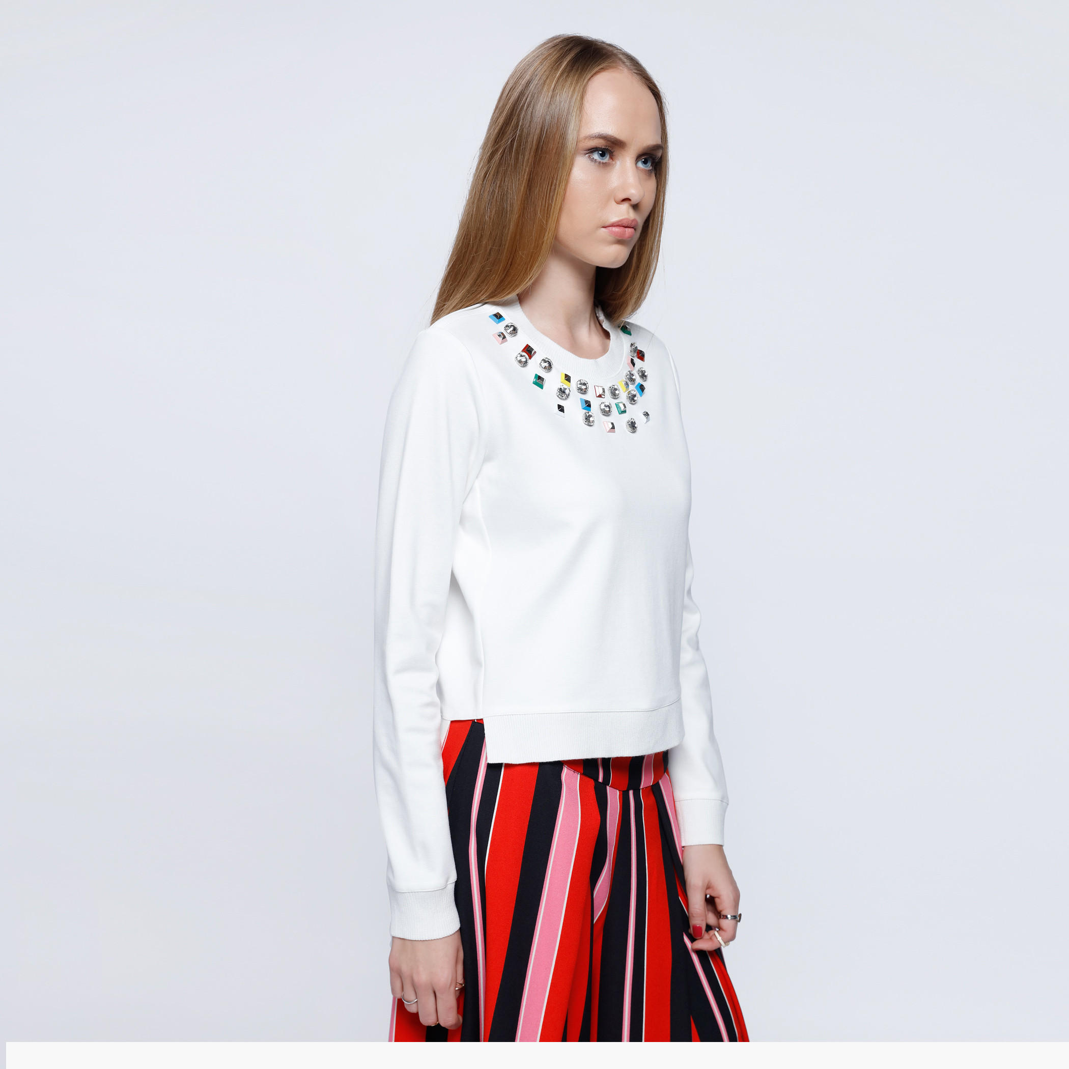 Elle Embellished Sweatshirt with Round Neck and Long Sleeves-women-winterwear-hoodiesandsweatshirts-sweatshirts-image-8