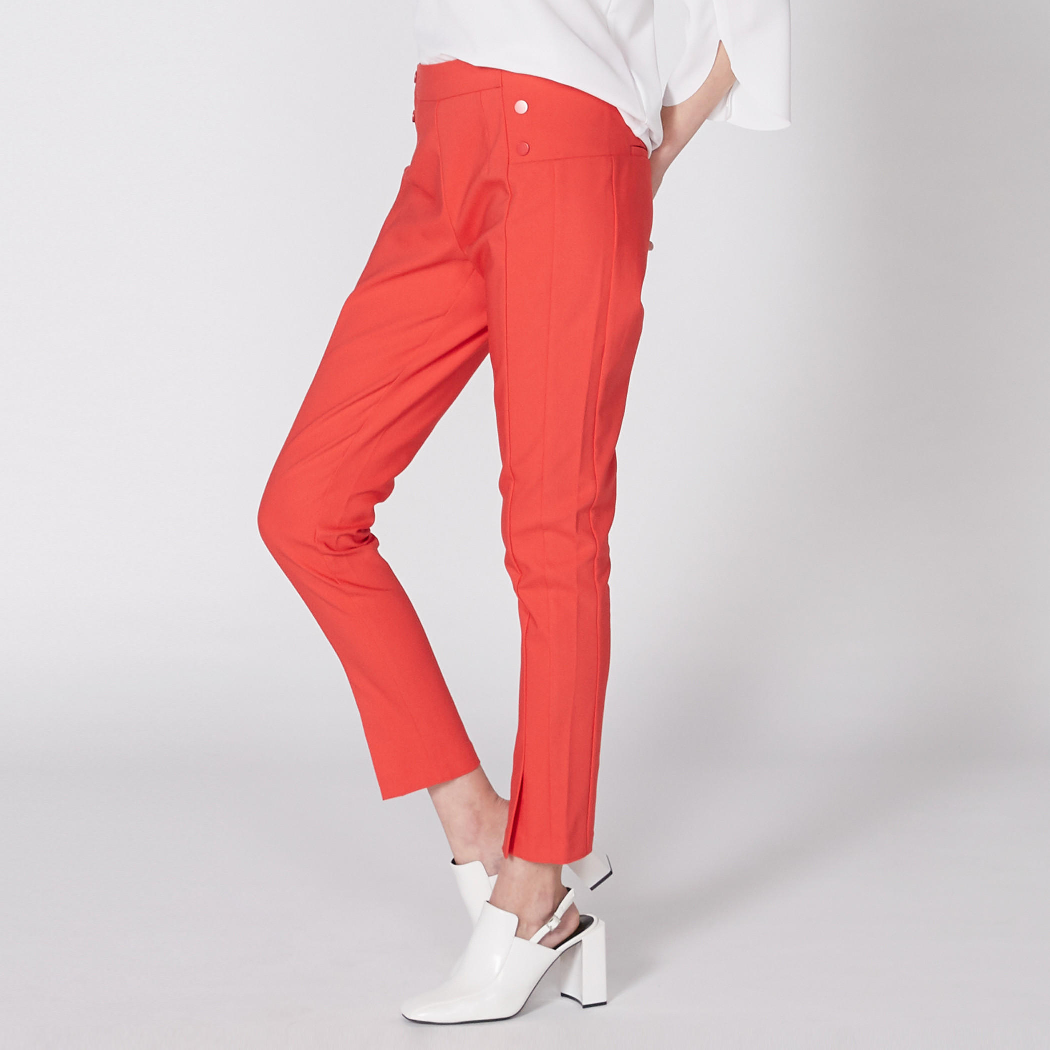 بنطال طويل بخصر مطّاطي وزر من إيل-women-clothing-bottoms-trousers-image-3