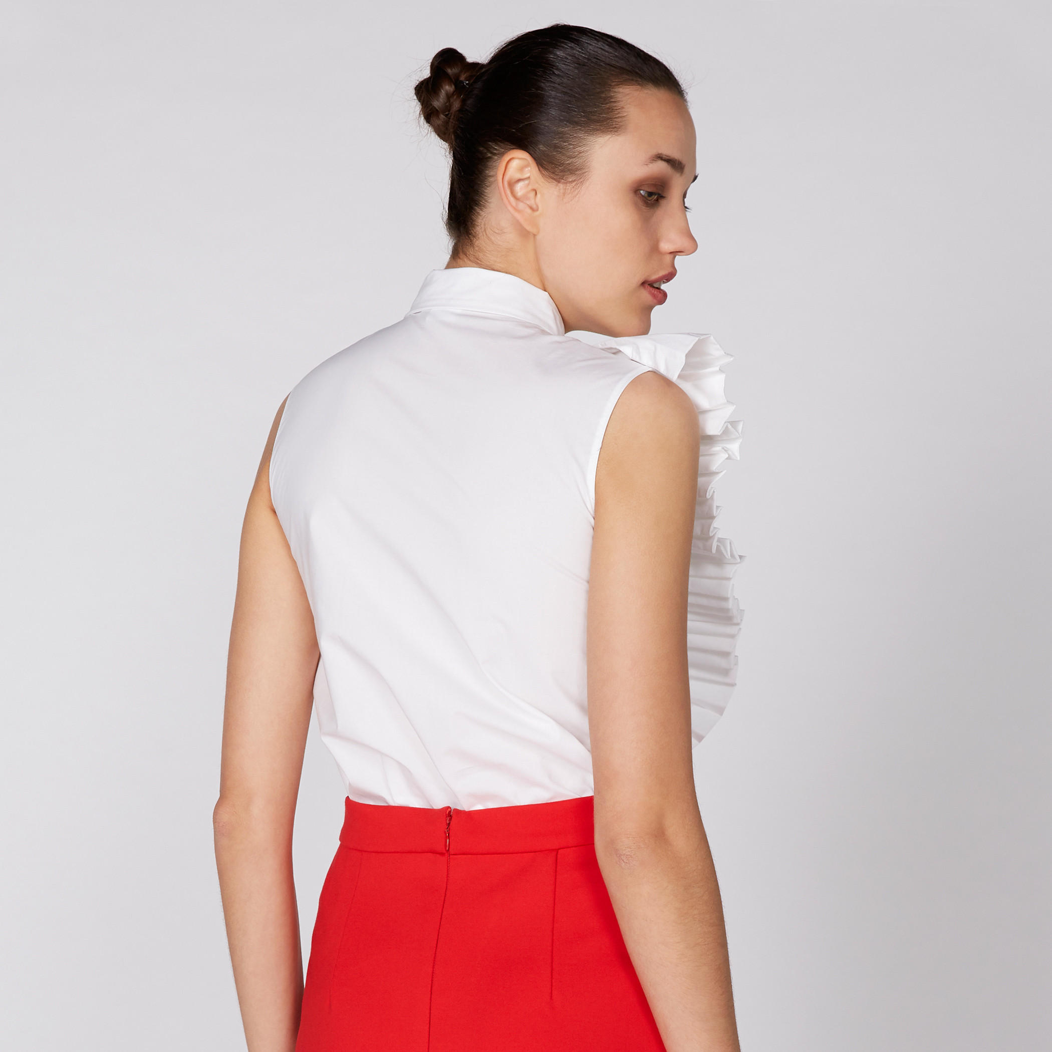 بلوزة دون أكمام بتفاصيل كشكش من إيل-women-clothing-shirtsandblouses-blouses-image-4