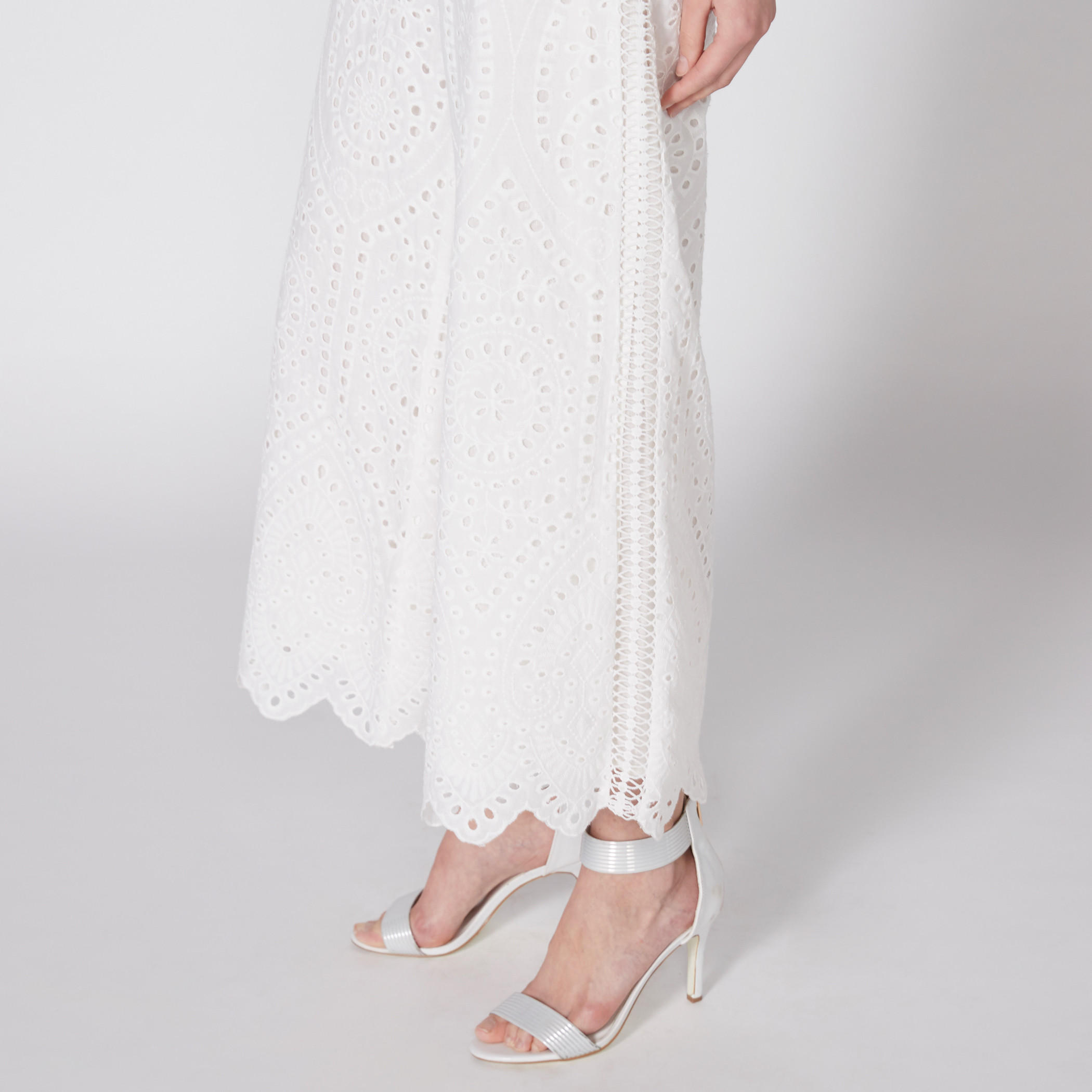 بنطال بالازو طويل بتفاصيل شيفلي-women-clothing-bottoms-trousers-image-2