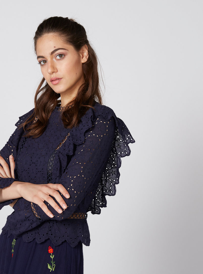 بلوزة بياقة مستديرة وأكمام طويلة وتفاصيل شيفلي من إيل-women-clothing-shirtsandblouses-blouses-image-1
