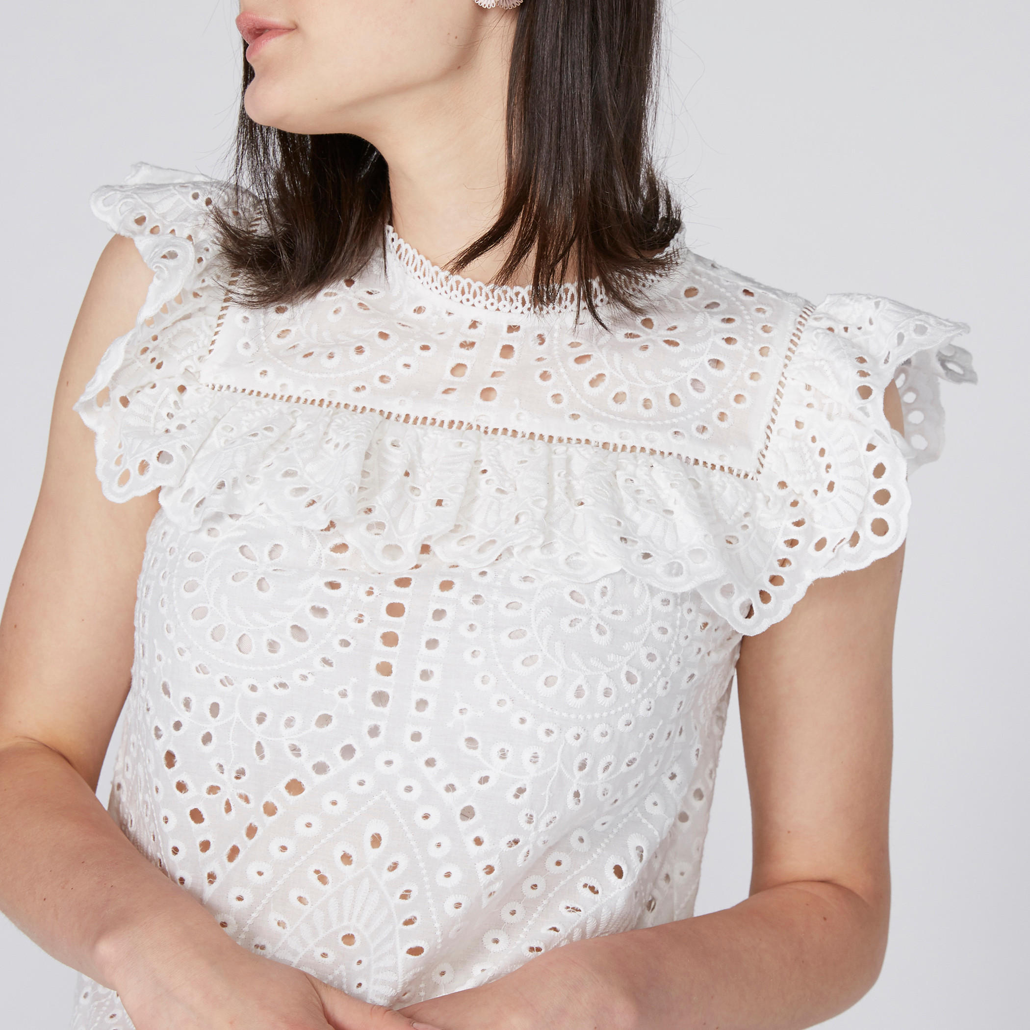 بلوزة بتفاصيل شيفلي وأكمام كاب-women-clothing-shirtsandblouses-blouses-image-4