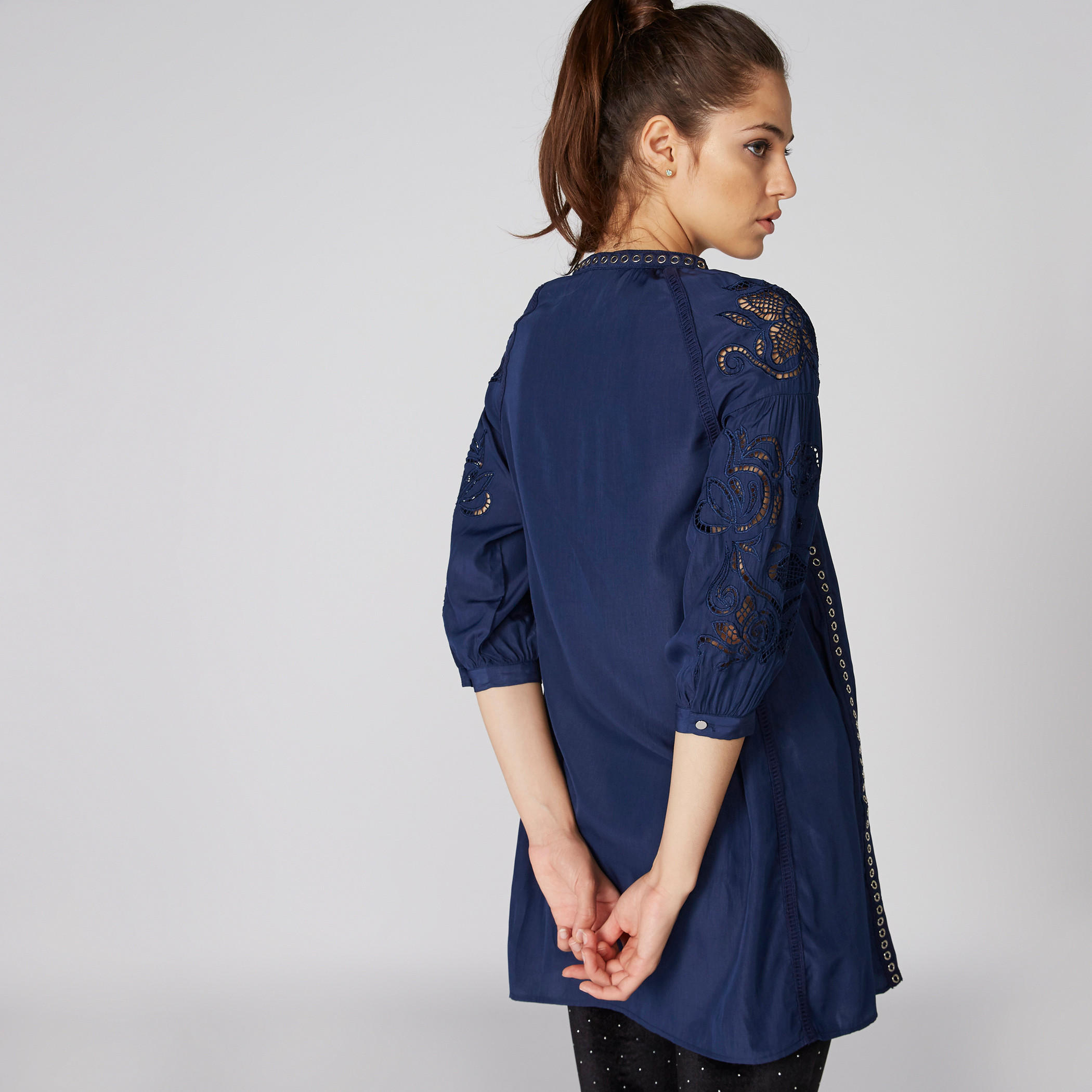 تونيك بأكمام 3/4 وحلقات وتفاصيل دانتيل من إيل-women-clothing-shirtsandblouses-blouses-image-2
