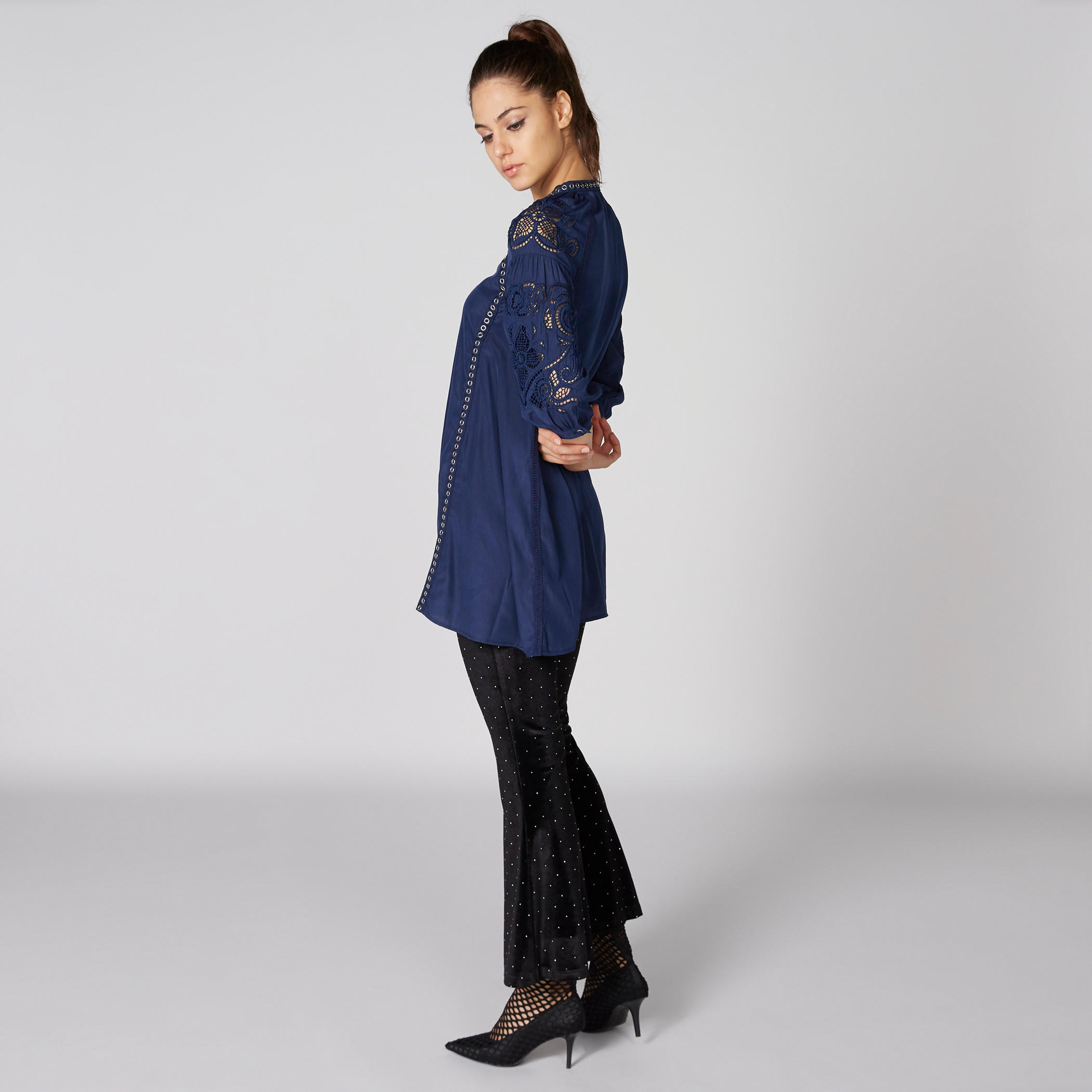 تونيك بأكمام 3/4 وحلقات وتفاصيل دانتيل من إيل-women-clothing-shirtsandblouses-blouses-image-3