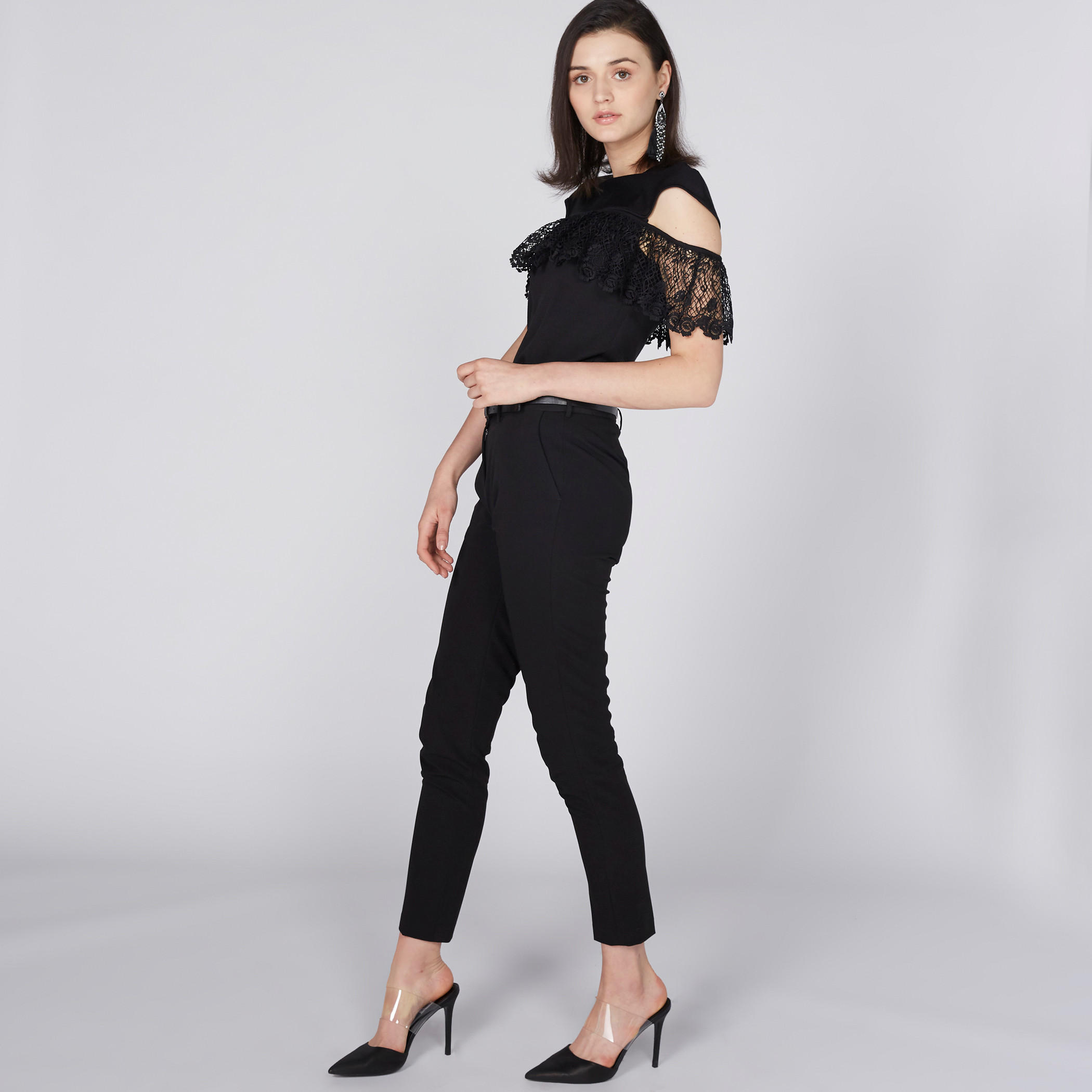 بلوزة بياقة مستديرة وتفاصيل كشكش من إيل-women-clothing-shirtsandblouses-blouses-image-4