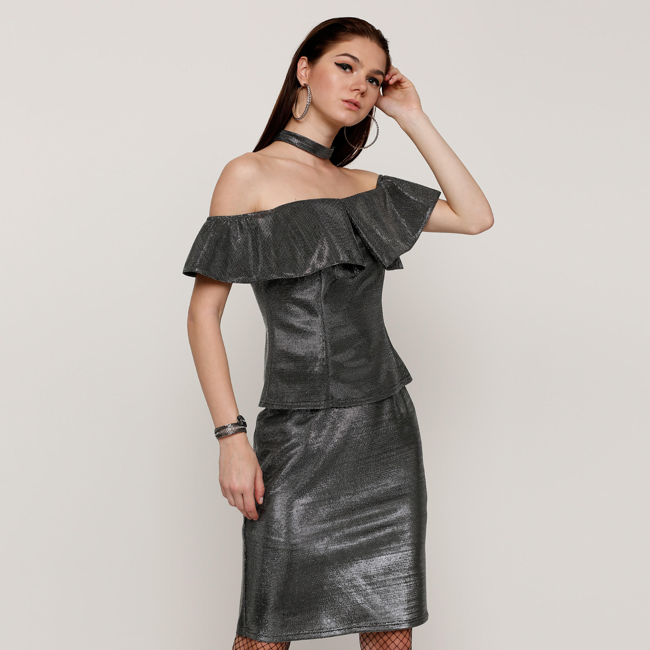 بلوزة بياقة طوق مكشوفة الأكتاف مع تفاصيل كشكش من إيل-women-clothing-shirtsandblouses-blouses-image-1