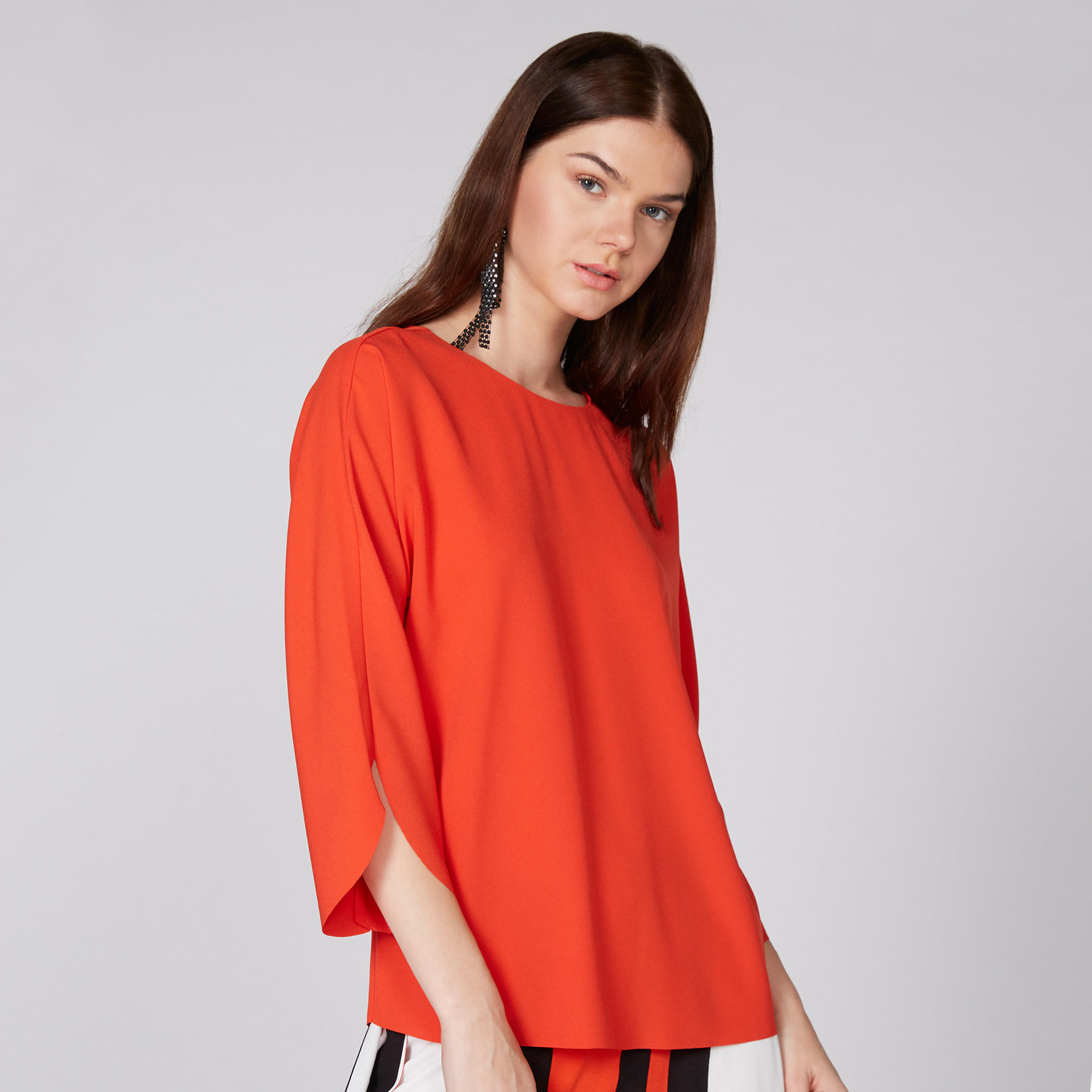بلوزة بياقة مستديرة وأكمام 3/4 من إيل-women-clothing-shirtsandblouses-blouses-image-1