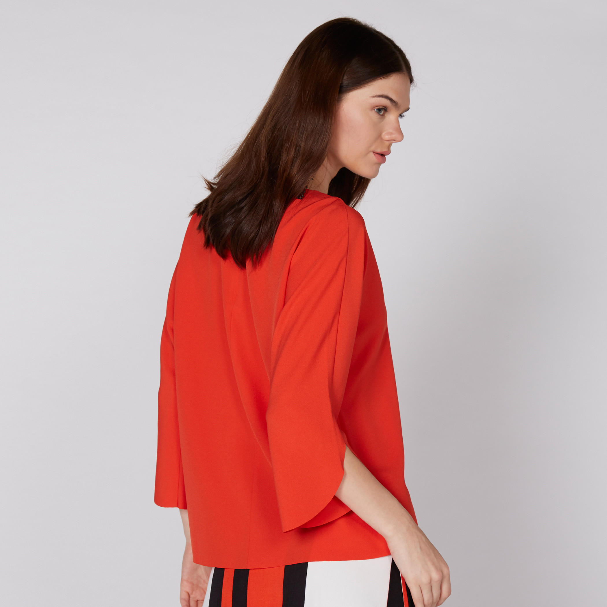 بلوزة بياقة مستديرة وأكمام 3/4 من إيل-women-clothing-shirtsandblouses-blouses-image-4
