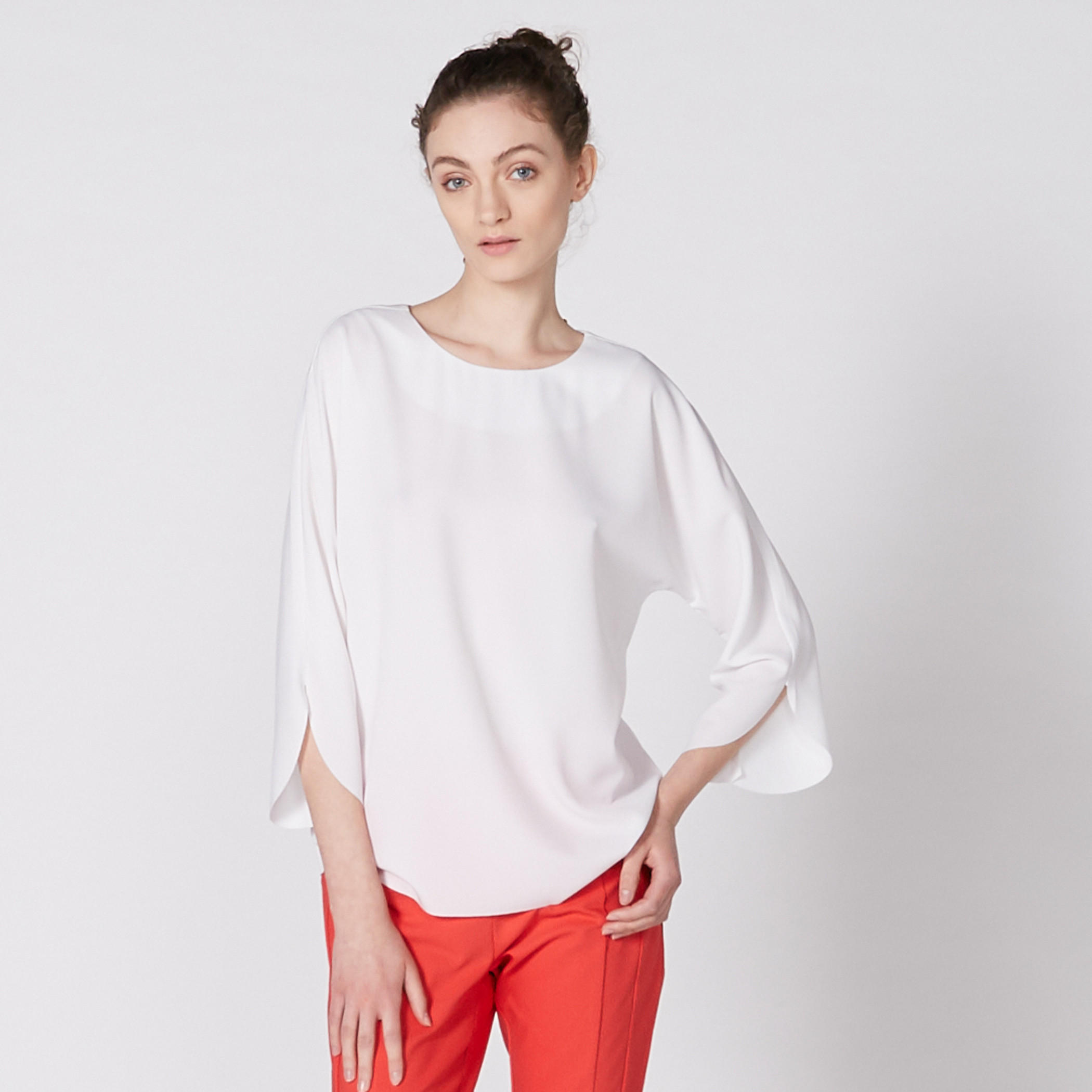 بلوزة بياقة مستديرة وأكمام 3/4 من إيل-women-clothing-shirtsandblouses-blouses-image-1