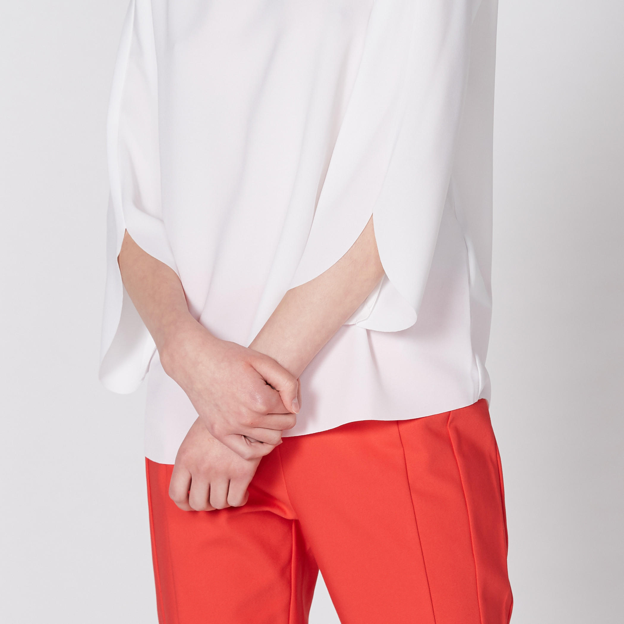 بلوزة بياقة مستديرة وأكمام 3/4 من إيل-women-clothing-shirtsandblouses-blouses-image-4