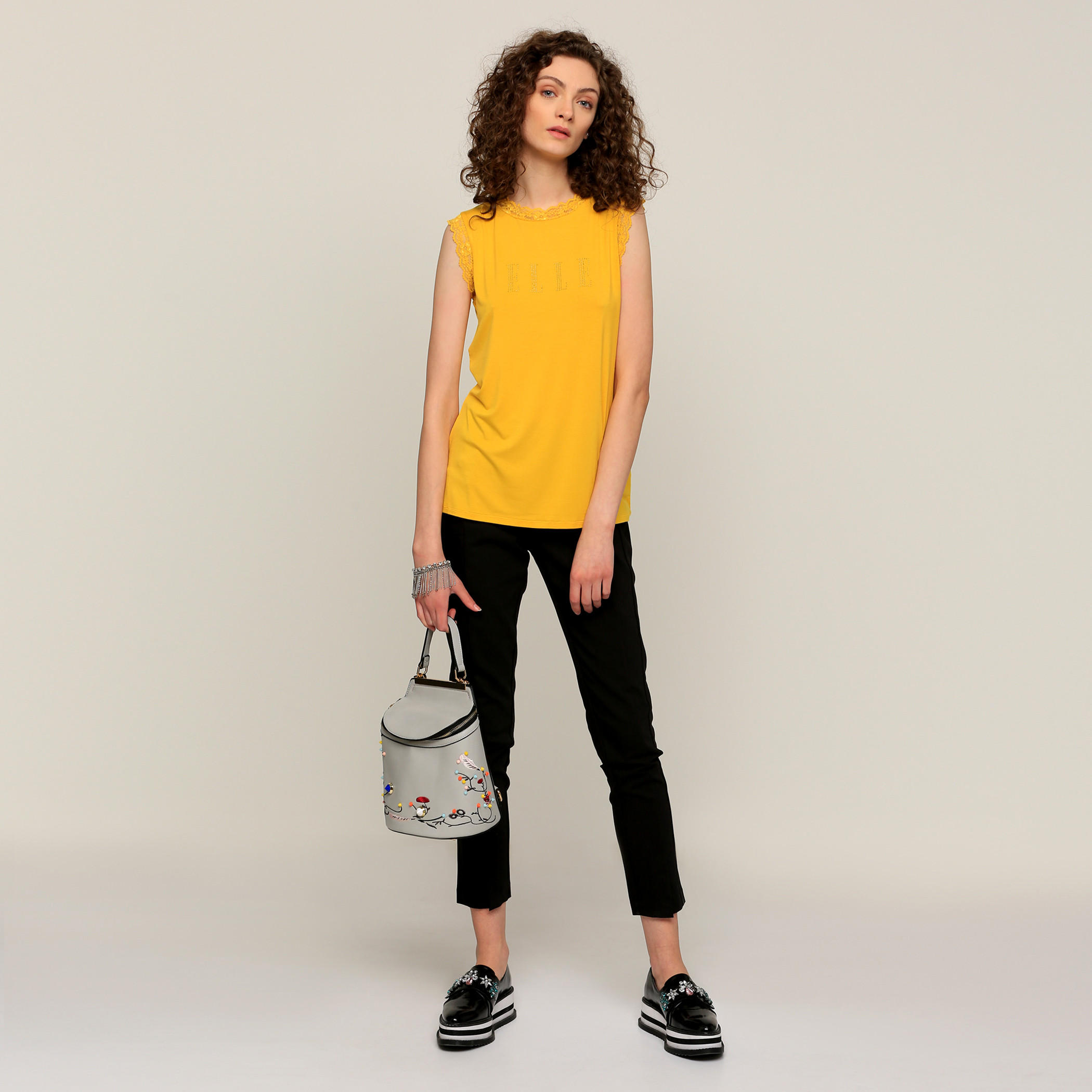 تيشيرت دون أكمام مزيّن بتفاصيل دانتيل من إيل-women-clothing-shirtsandblouses-blouses-image-5