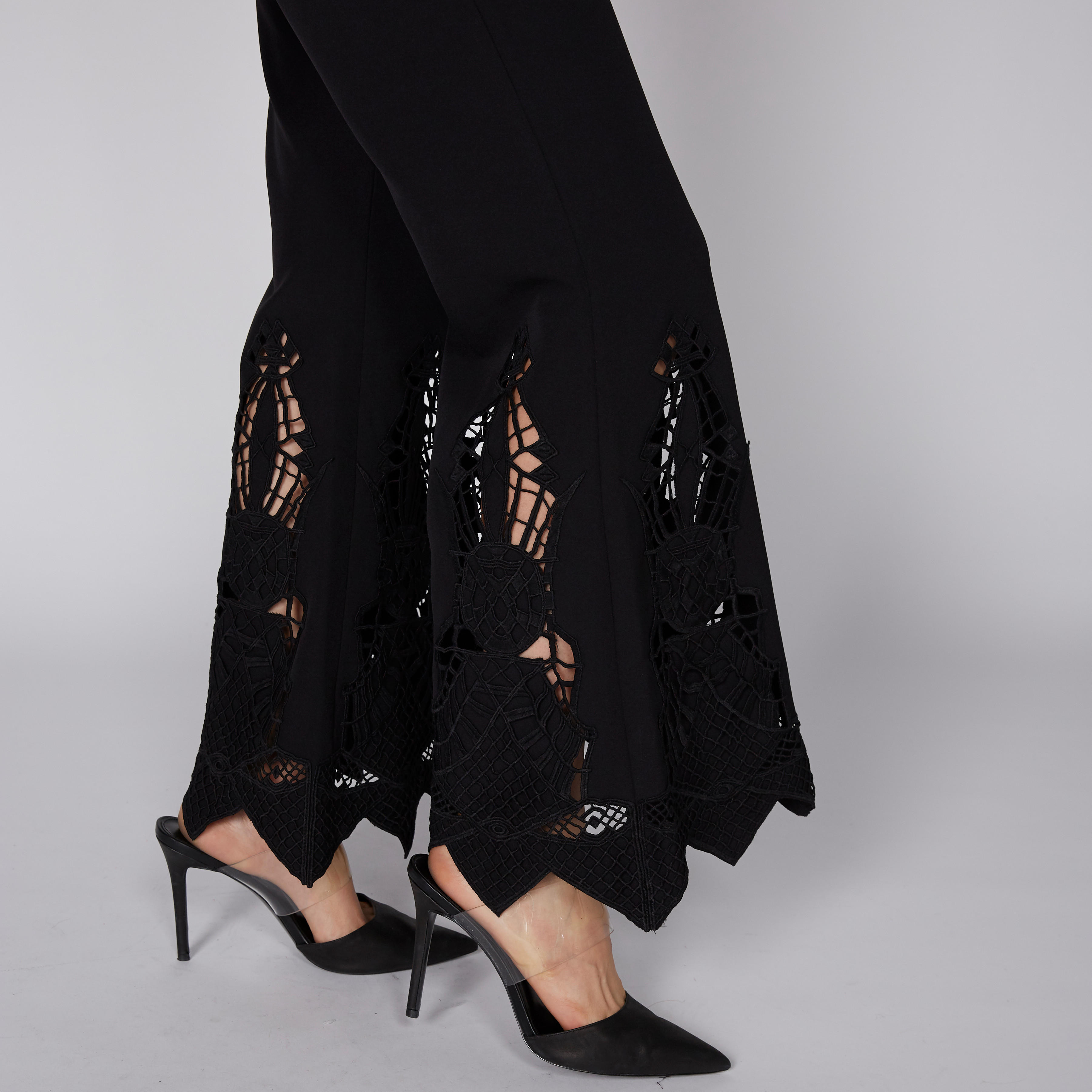 بنطال بالازو طويل بتفاصيل دانتيل-women-clothing-bottoms-trousers-image-3