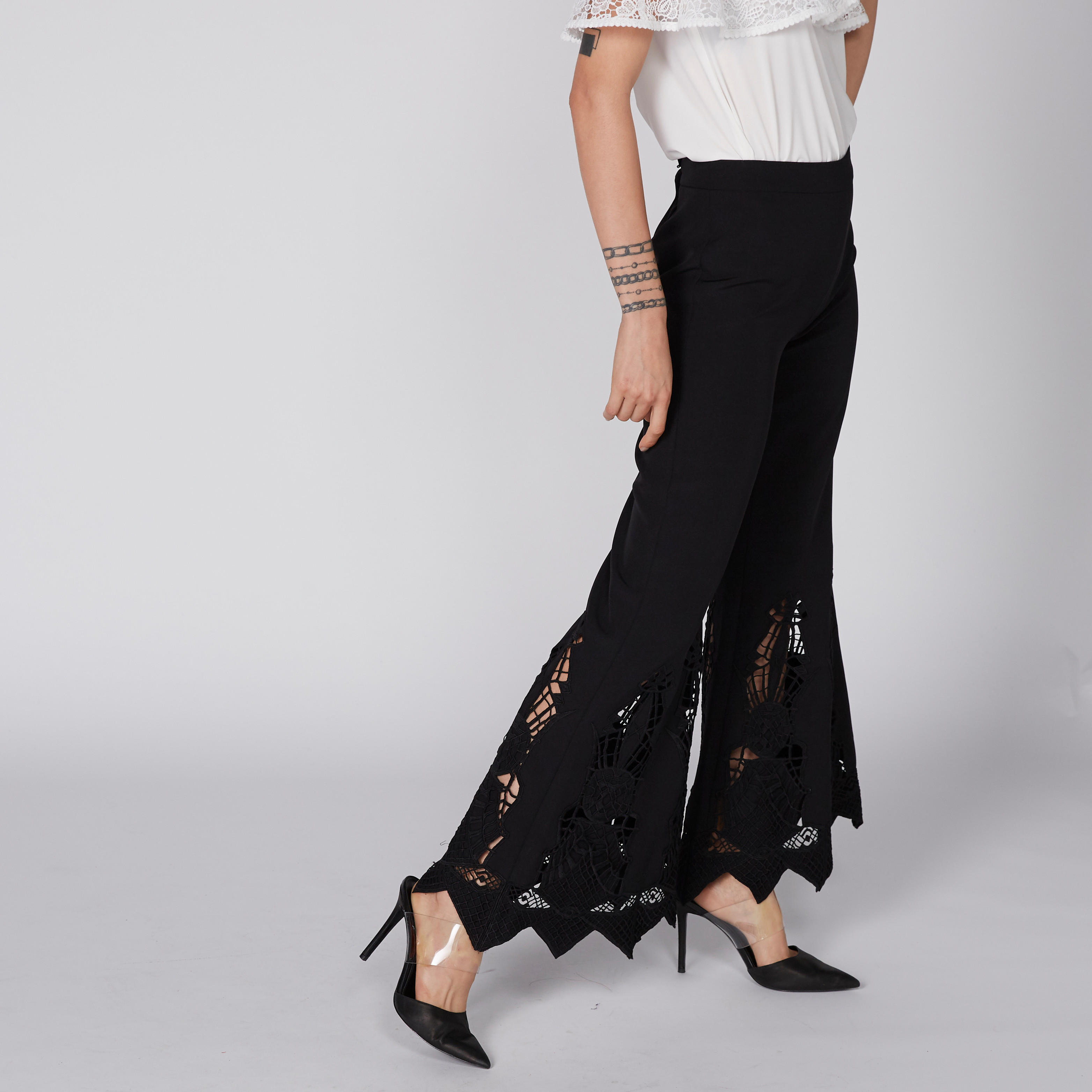 بنطال بالازو طويل بتفاصيل دانتيل-women-clothing-bottoms-trousers-image-4