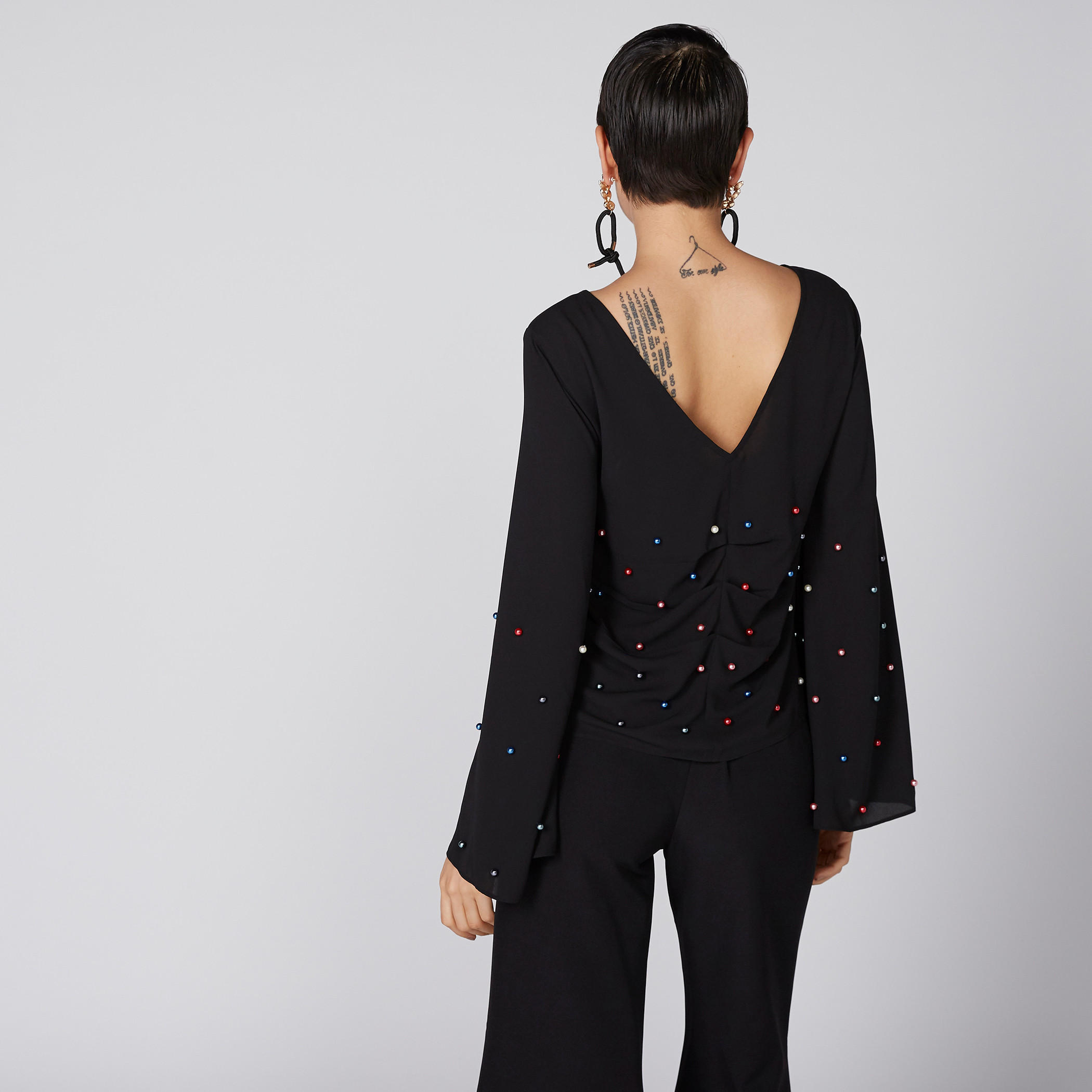 بلوزة مزينة بأكمام واسعة من إيل-women-clothing-shirtsandblouses-blouses-image-3