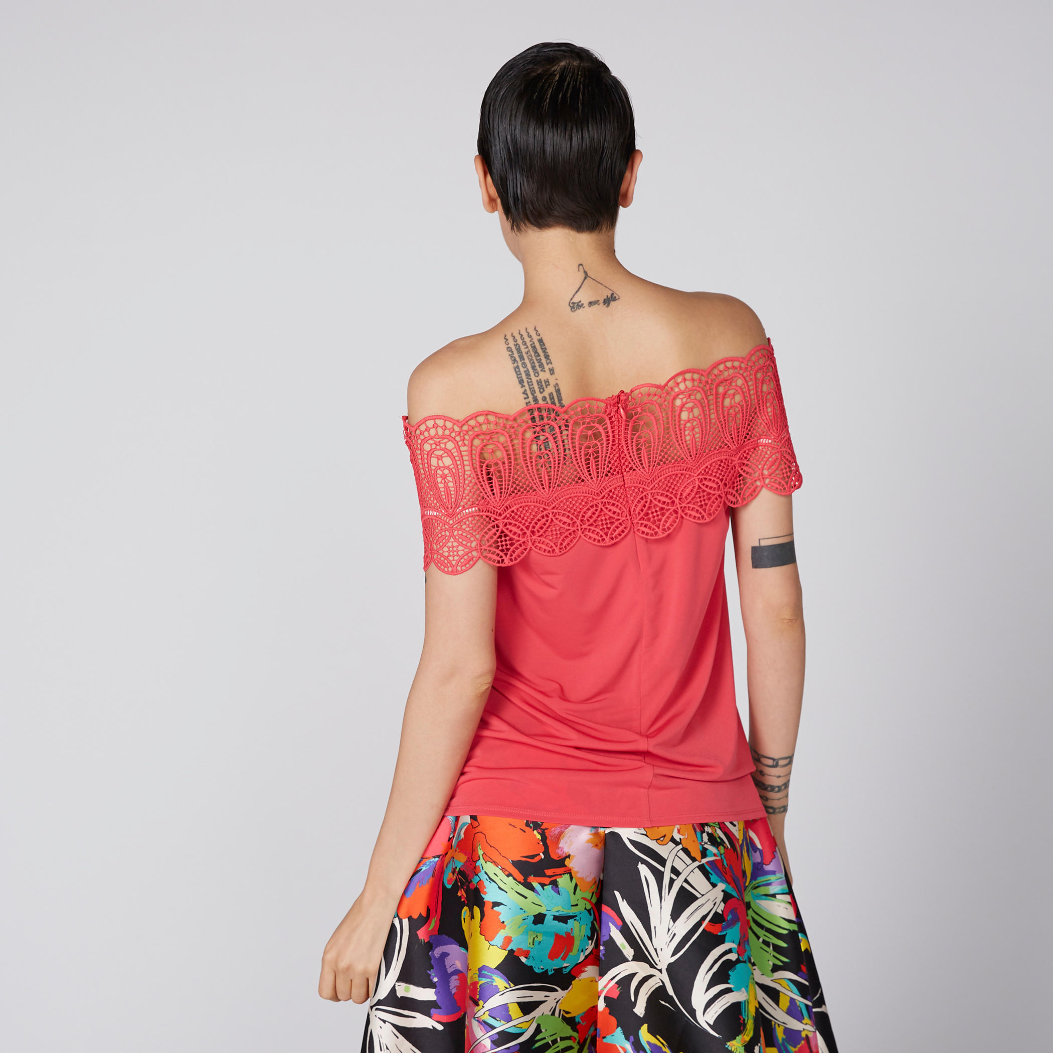 بلوزة مكشوفة الأكتاف بتفاصيل دانتيل من إيل-women-clothing-shirtsandblouses-blouses-image-1