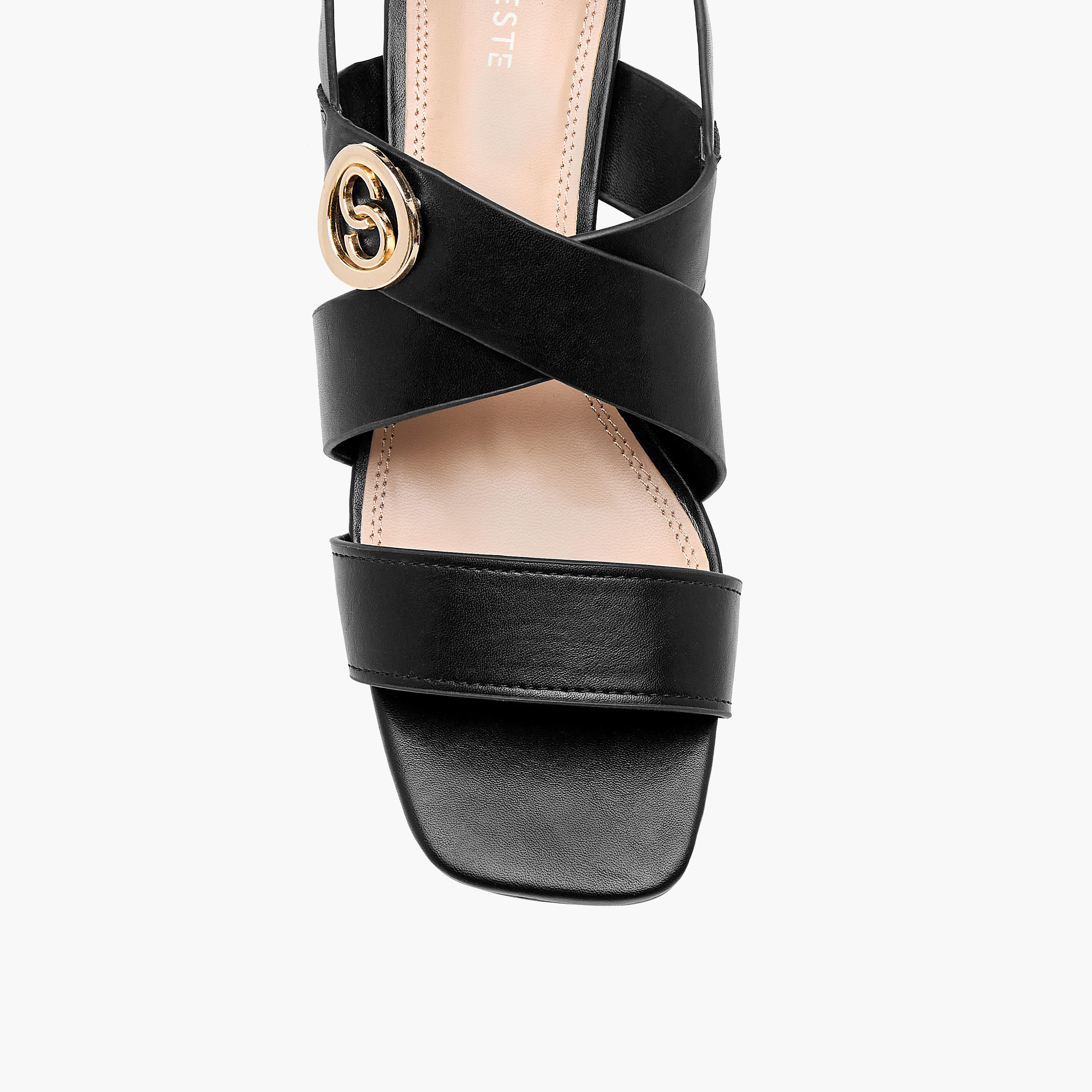 صندل سادة بكعب عريض وأبزيم إغلاق للنساء من سيليست-women-shoes-sandals-heeled-image-2