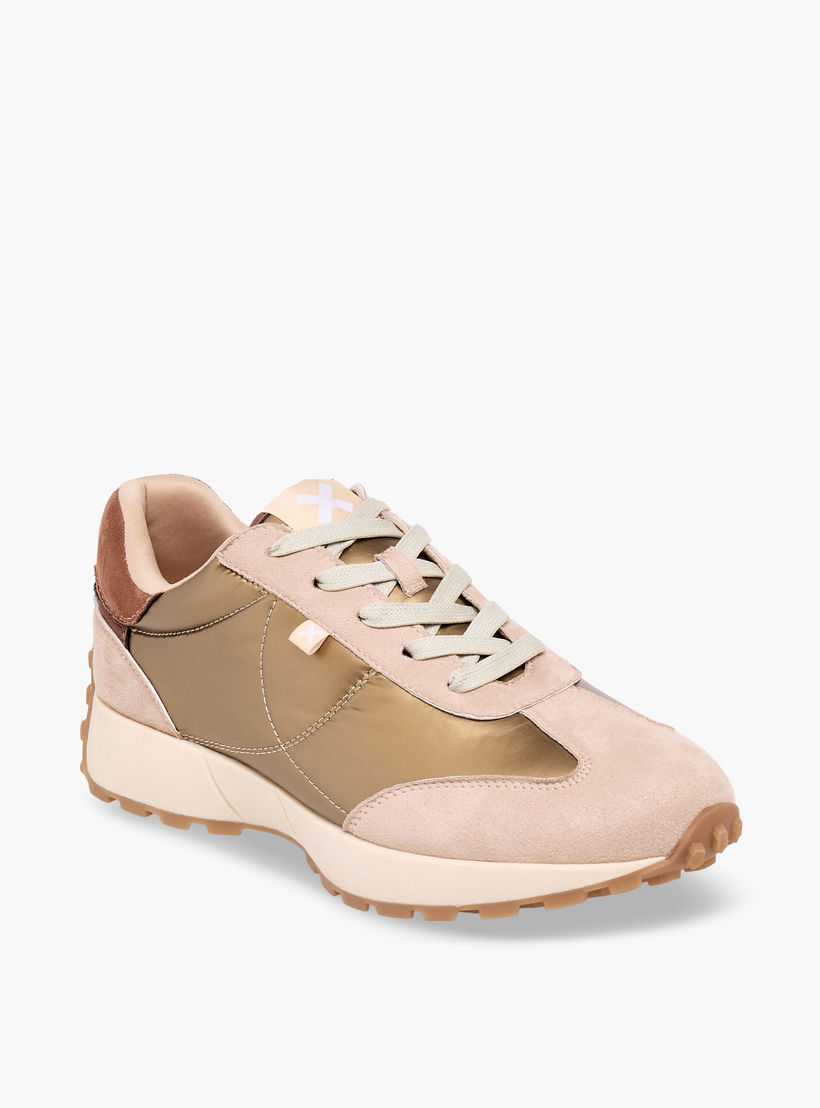 حذاء سنيكرز نسائي برقبة كاحل برباط وتصميم معدني من إكس تي آي-women-shoes-sneakers-image-2