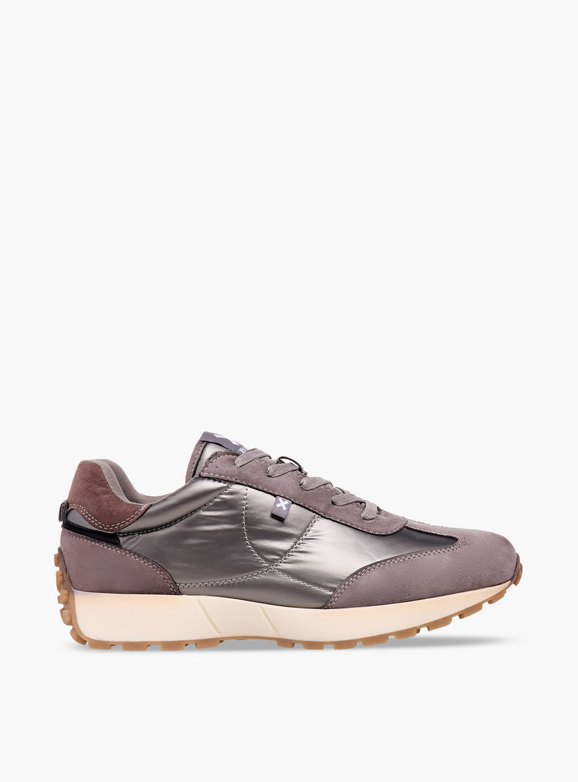حذاء سنيكرز نسائي برقبة كاحل برباط وتصميم معدني من إكس تي آي-women-shoes-sneakers-image-3