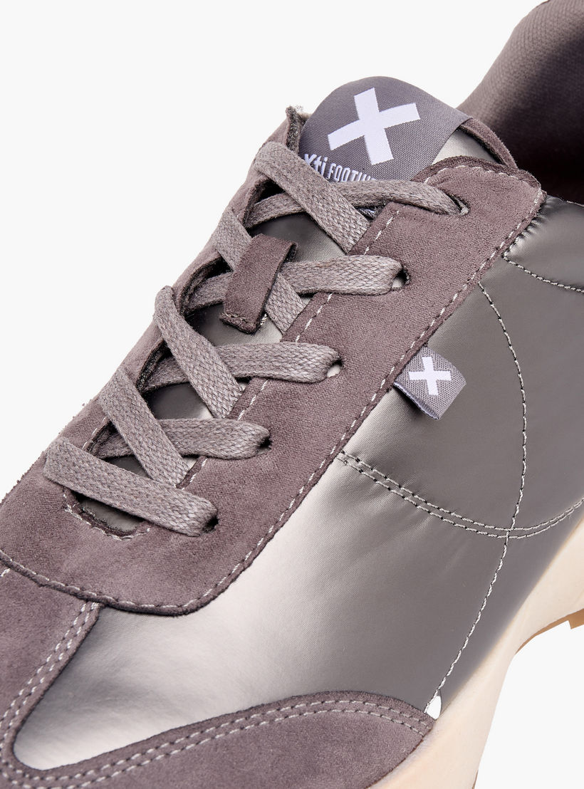 حذاء سنيكرز نسائي برقبة كاحل برباط وتصميم معدني من إكس تي آي-women-shoes-sneakers-image-4