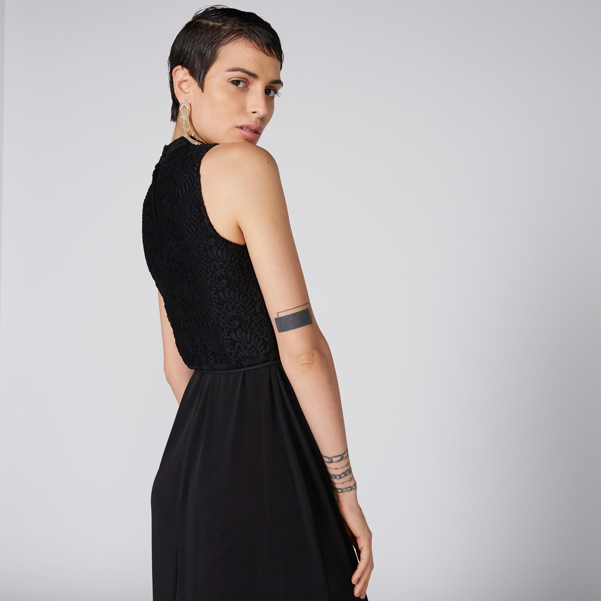 فستان طويل دون أكمام بتفاصيل دانتيل ومشبك إغلاق ناعم من إيل-women-clothing-dresses-image-1