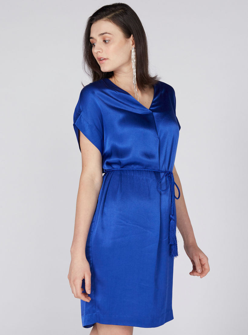 فستان متوسط الطول بياقة V وأكمام متصلة ورباط من إيل-women-clothing-dresses-image-4