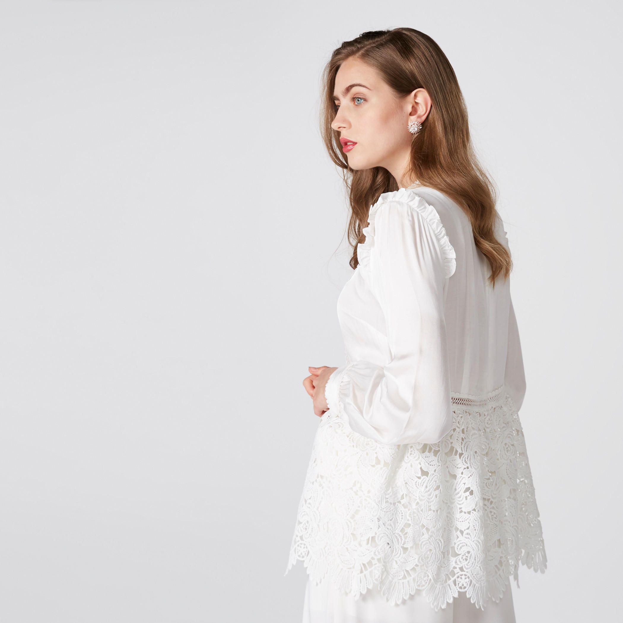 بلوزة بأكمام طويلة وحلقات وكشكش على الخصر من إيل-women-clothing-shirtsandblouses-blouses-image-3