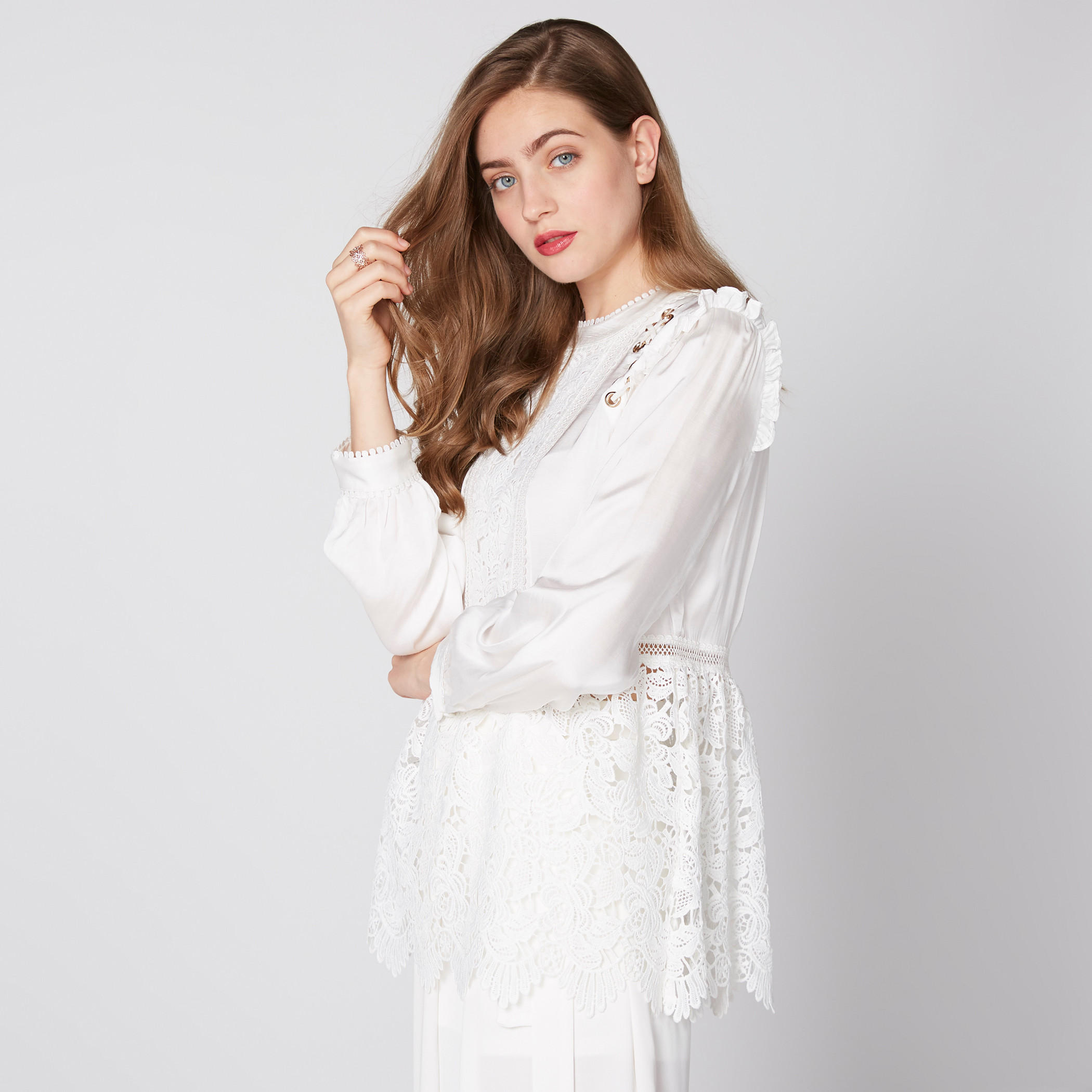 بلوزة بأكمام طويلة وحلقات وكشكش على الخصر من إيل-women-clothing-shirtsandblouses-blouses-image-4