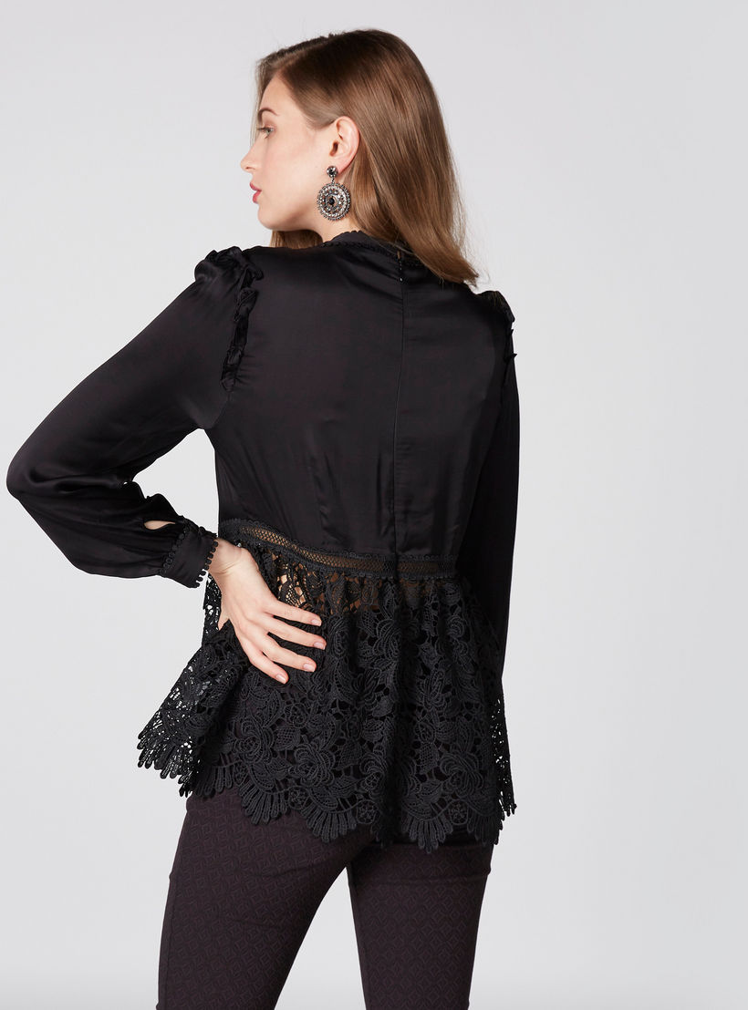 بلوزة بياقة مستديرة وأكمام طويلة وتفاصيل دانتيل من إيل-women-clothing-shirtsandblouses-blouses-image-4