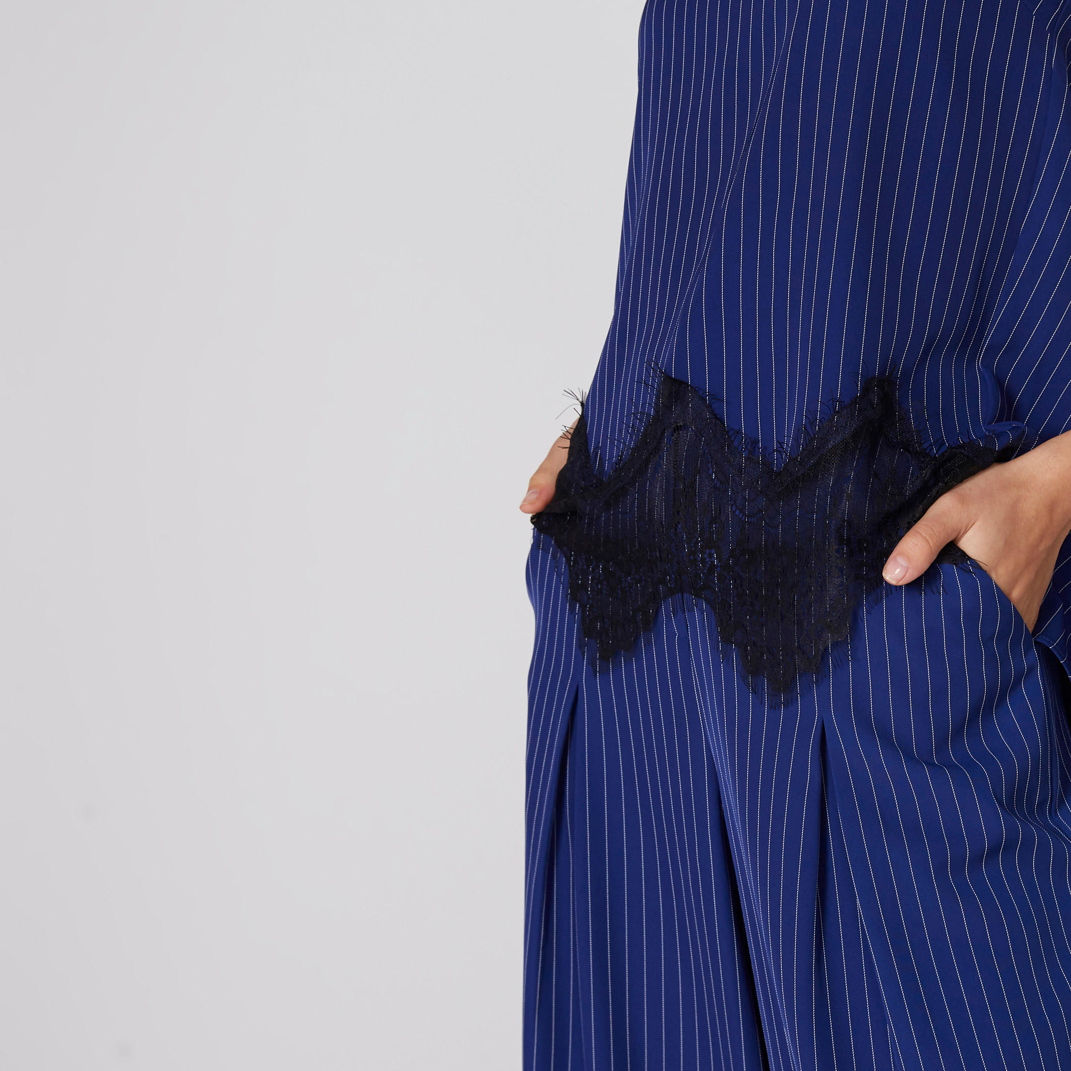 بلوزة دون أكمام بياقة مستديرة وتفاصيل دانتيل من إيل-women-clothing-shirtsandblouses-blouses-image-4