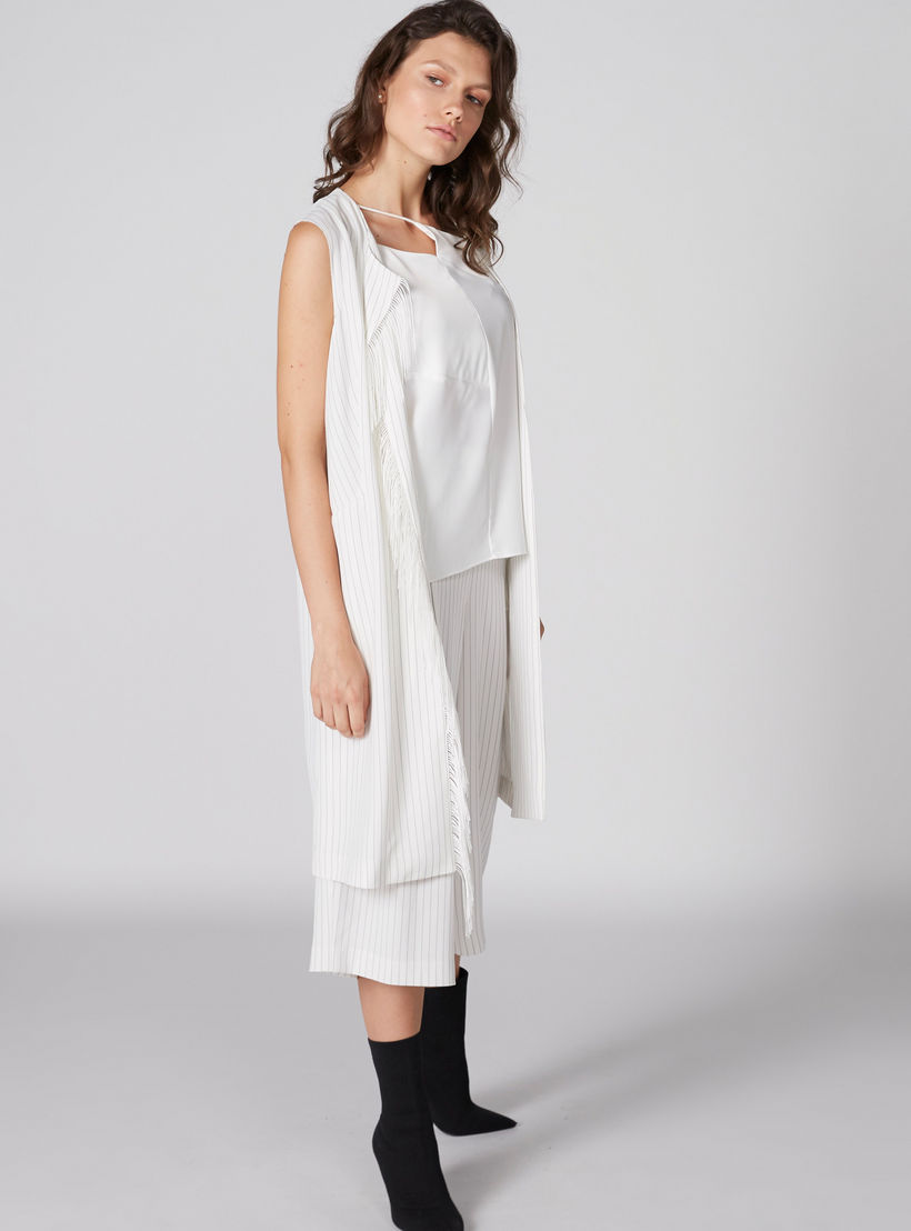 سترة طويلة مقلمة دون أكمام بشراشيب-women-winterwear-cardigansandjumpers-cardigans-image-3