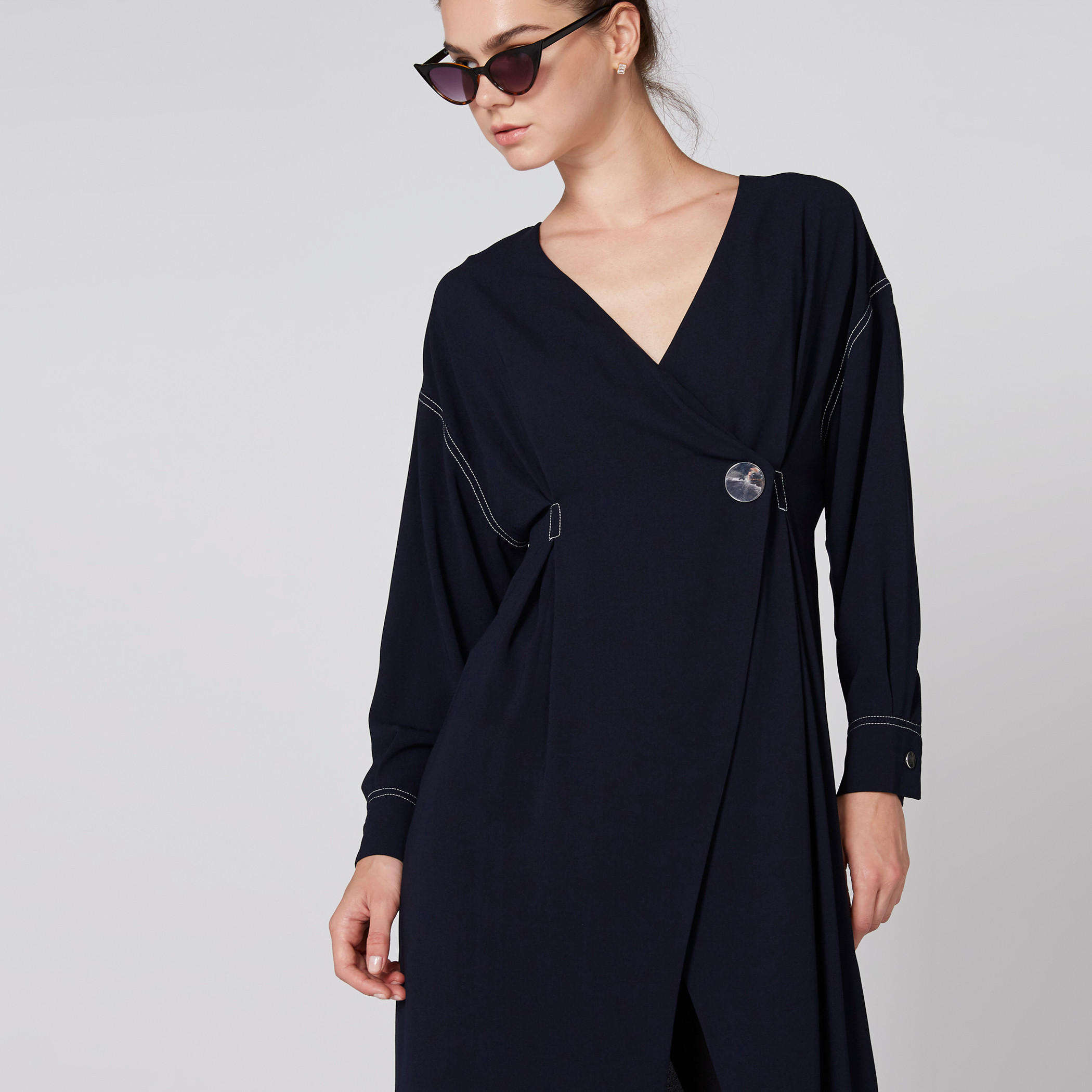 Elle Longline Wrap Jacket with Long Sleeves and Button Closure-women-winterwear-coatsandjackets-jackets-image-2