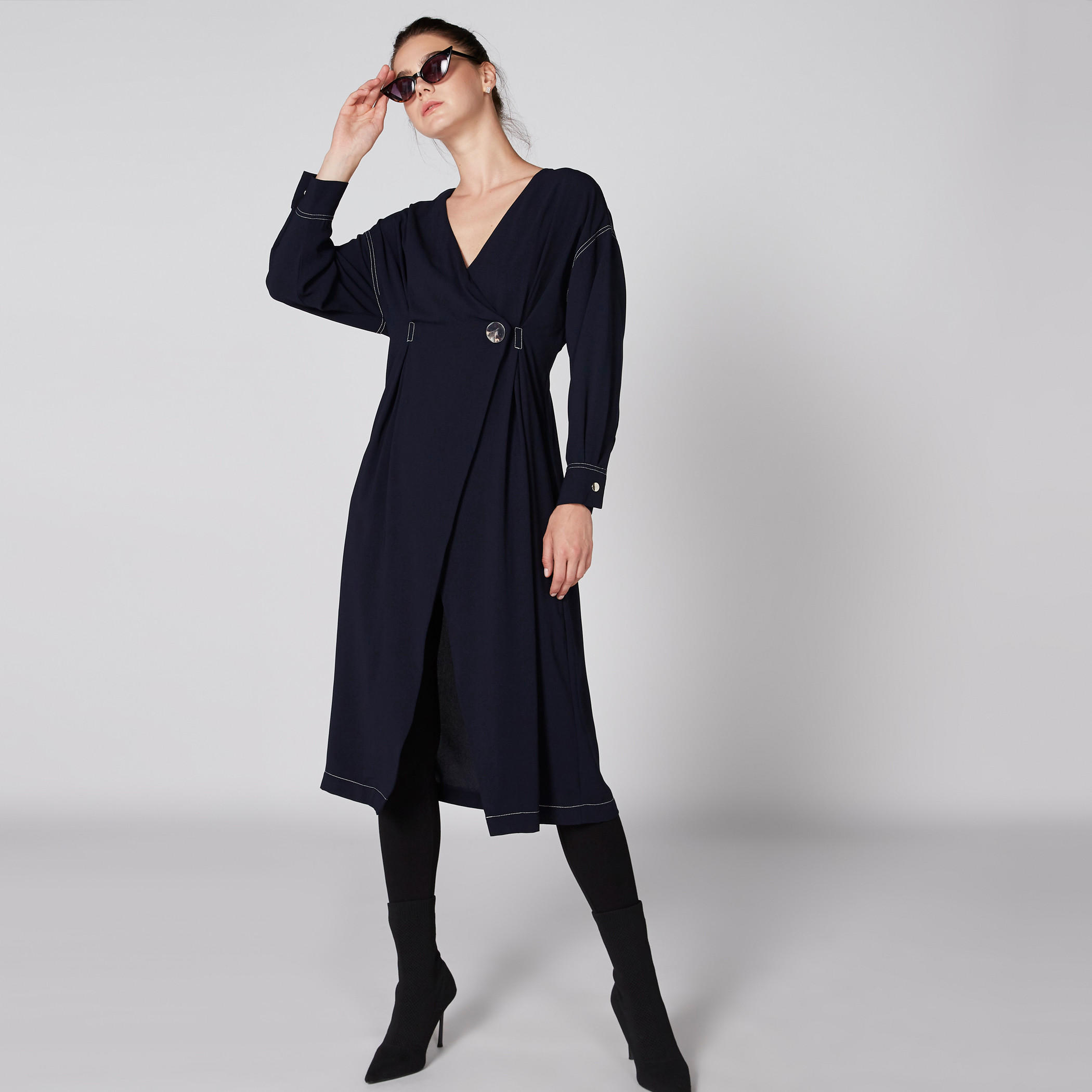 Elle Longline Wrap Jacket with Long Sleeves and Button Closure-women-winterwear-coatsandjackets-jackets-image-3