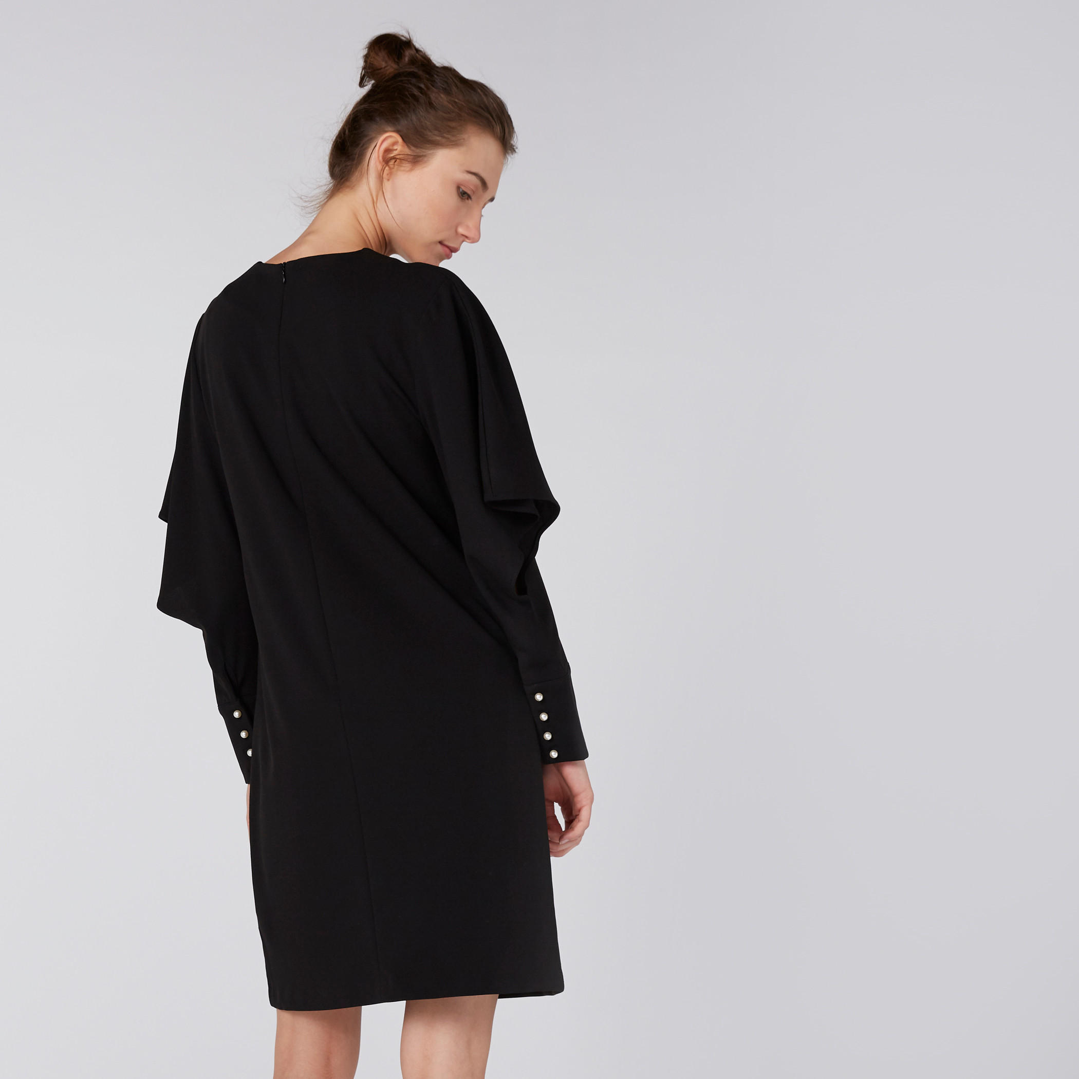 فستان ميني بتفاصيل مفرغة وأكمام طويلة من إيل-women-clothing-dresses-image-4