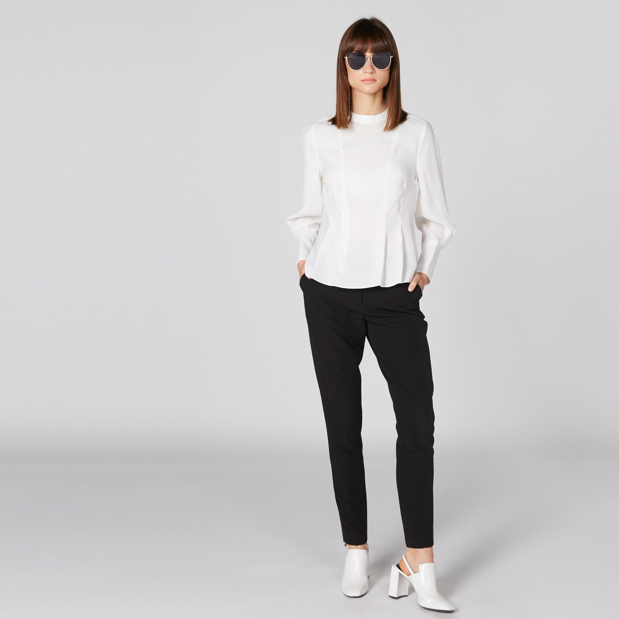 بلوزة كشكش بأكمام طويلة وياقة عالية من إيل-women-clothing-shirtsandblouses-blouses-image-3