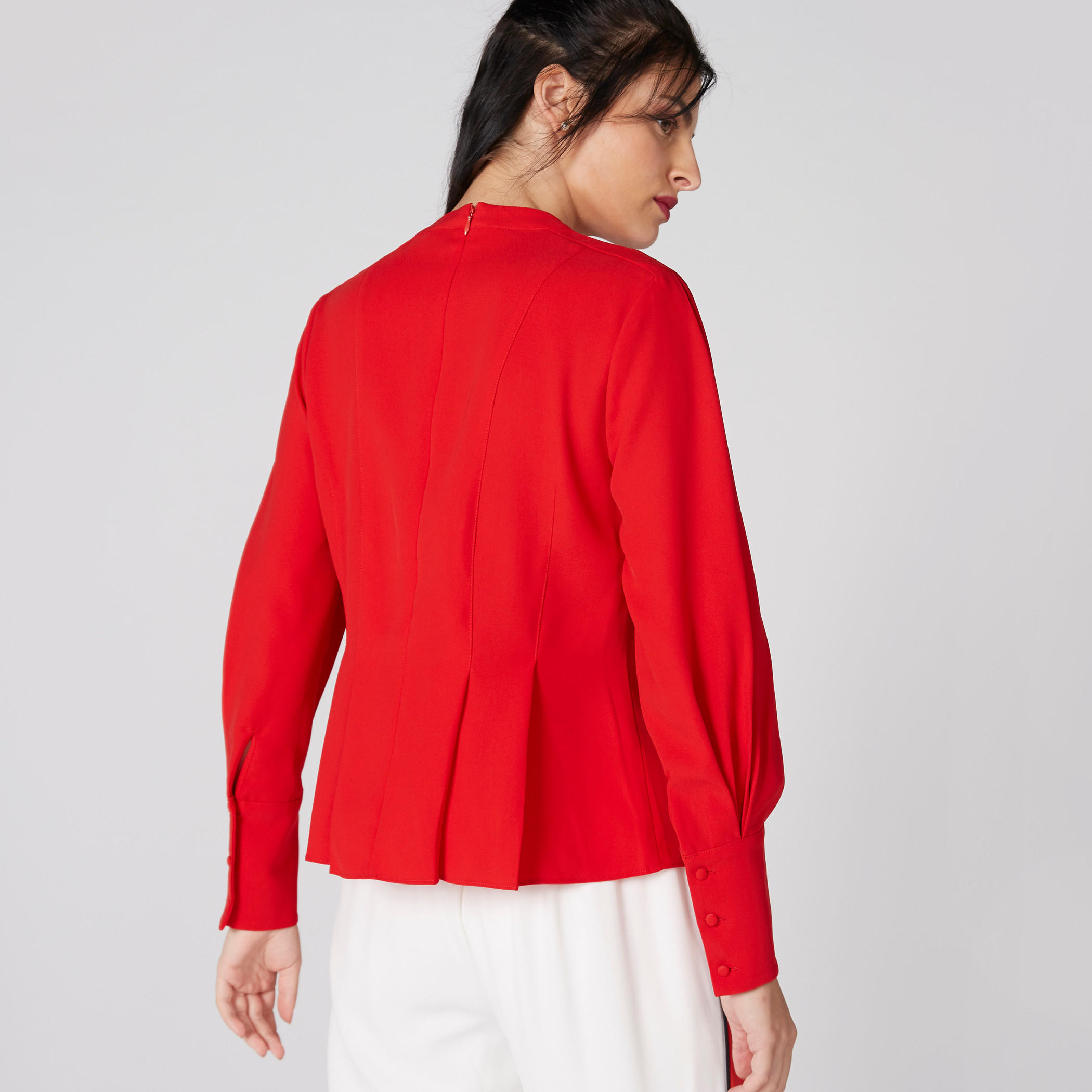 بلوزة كشكش بأكمام طويلة وياقة عالية من إيل-women-clothing-shirtsandblouses-blouses-image-10