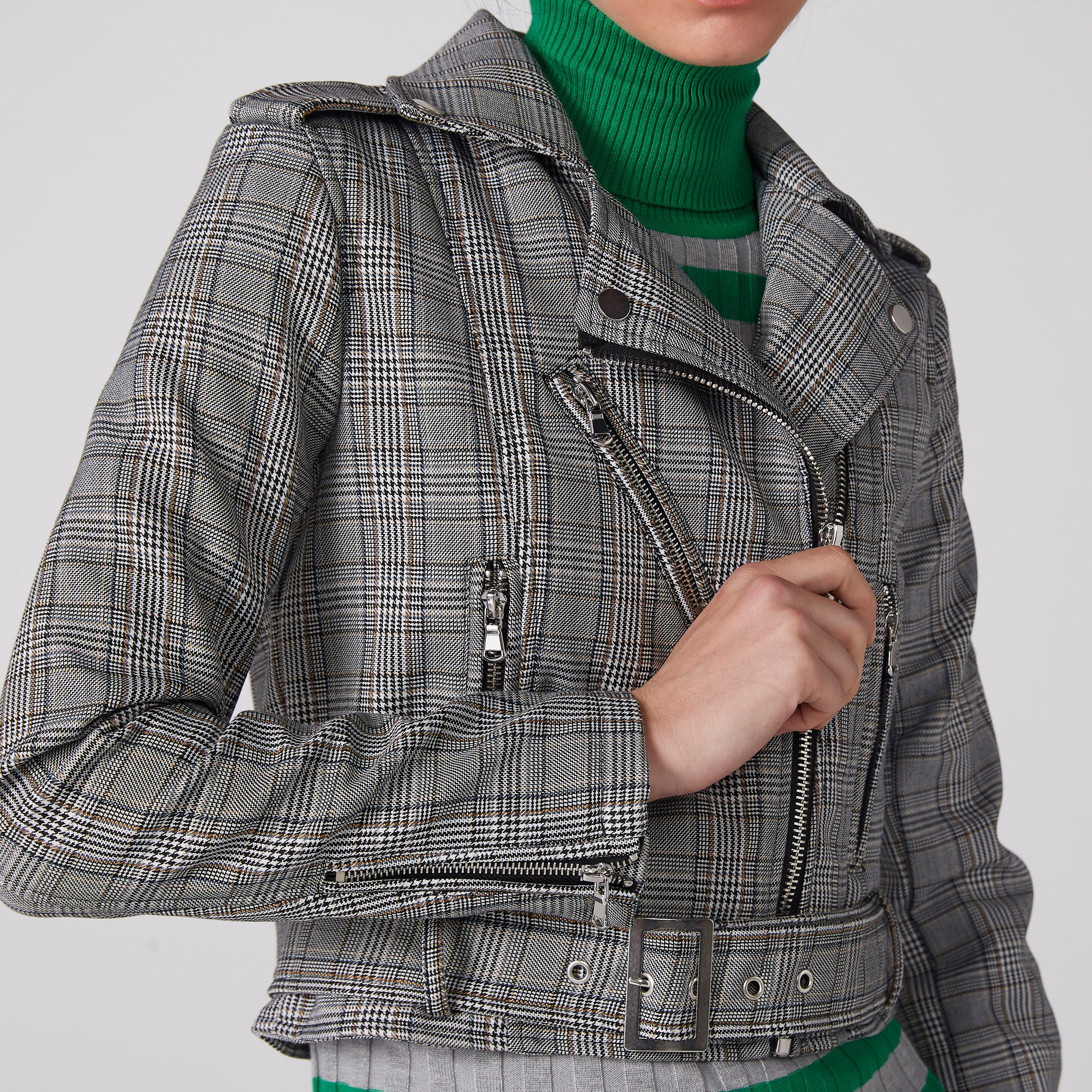 جاكيت بايكر كاروهات بأكمام طويلة وسحّاب إغلاق من إيل-women-winterwear-coatsandjackets-jackets-image-3