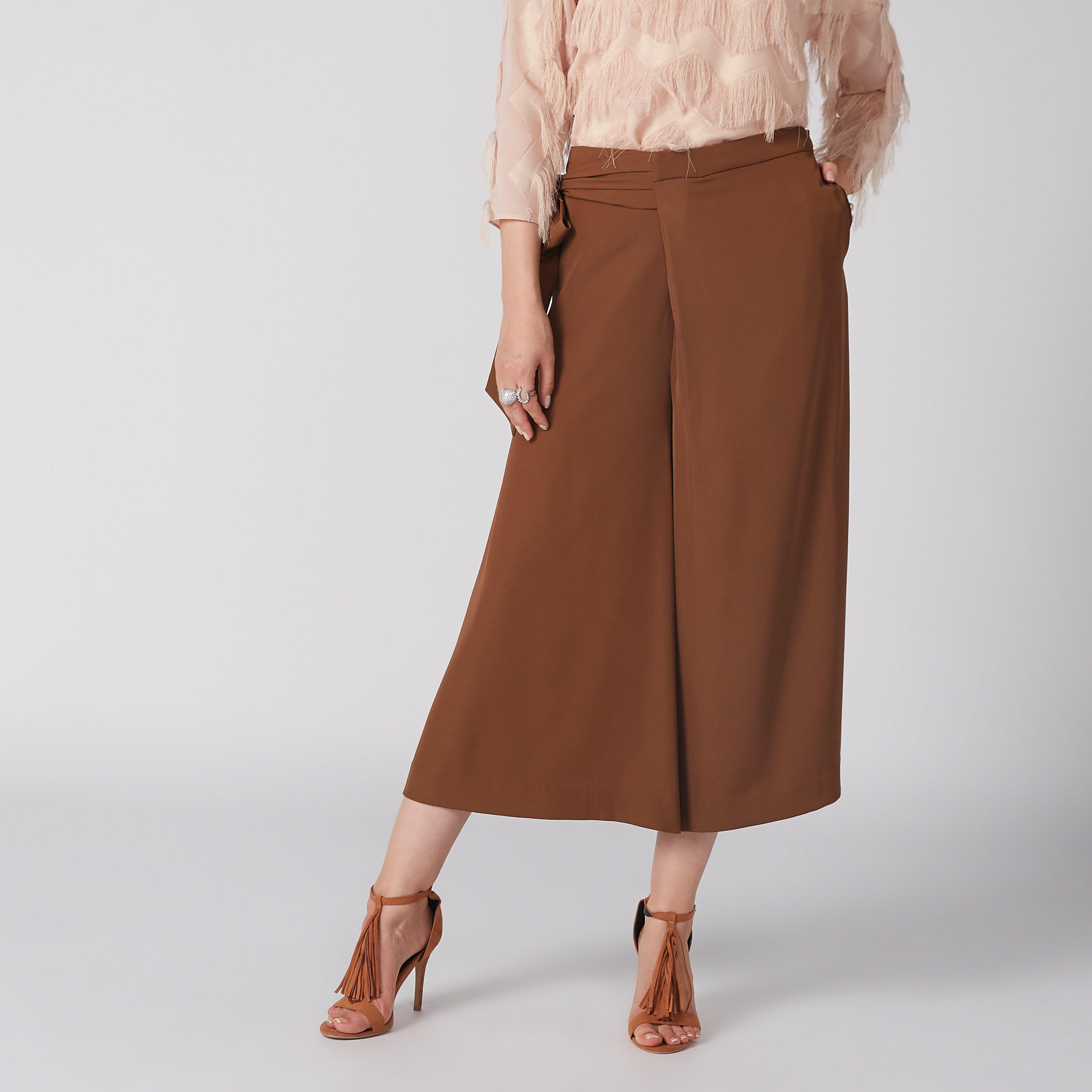 بنطال واسع الساقين بأربطة وجيوب من إيل-women-clothing-bottoms-trousers-image-1