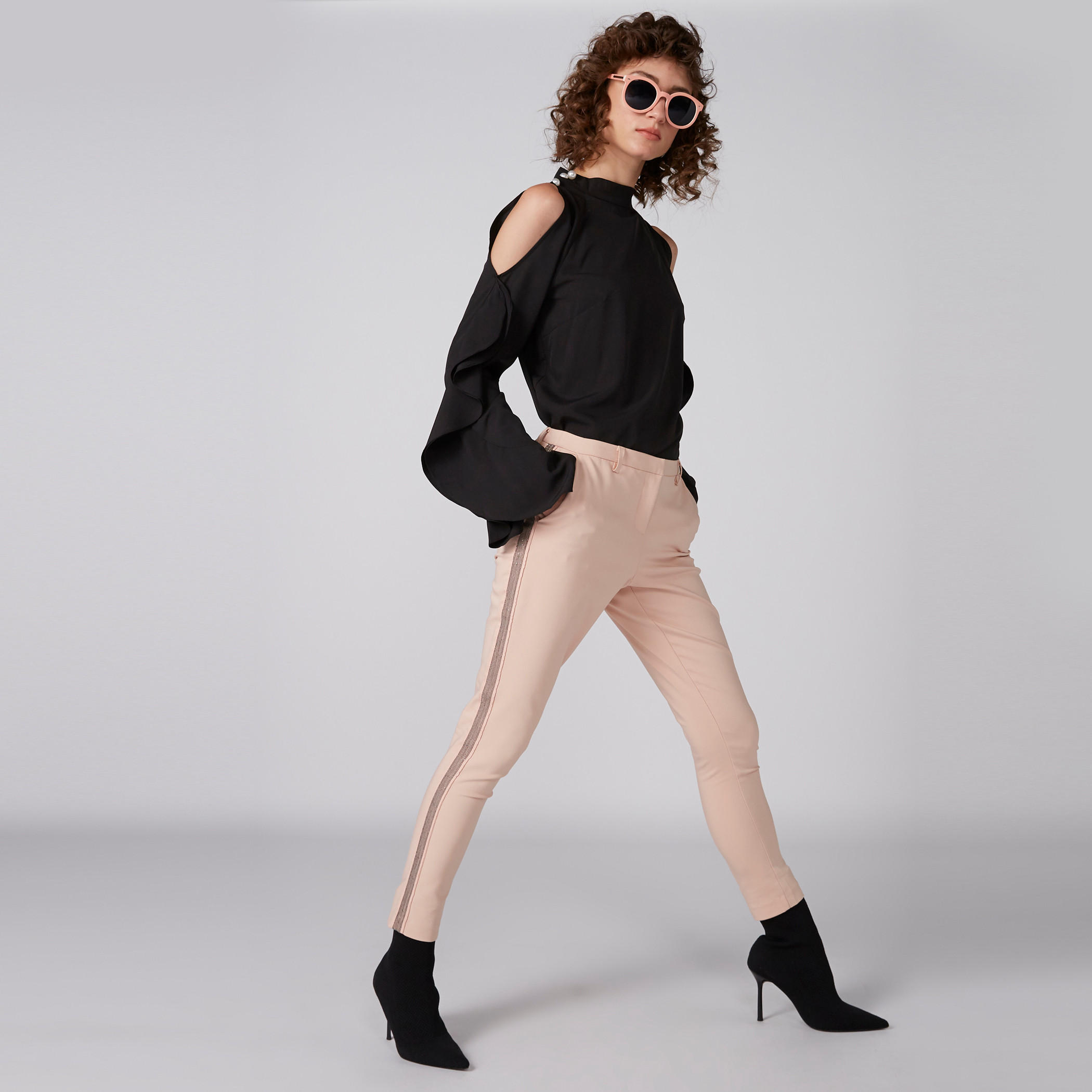 بنطال طويل بحزام وجيوب من إيل-women-clothing-bottoms-trousers-image-1