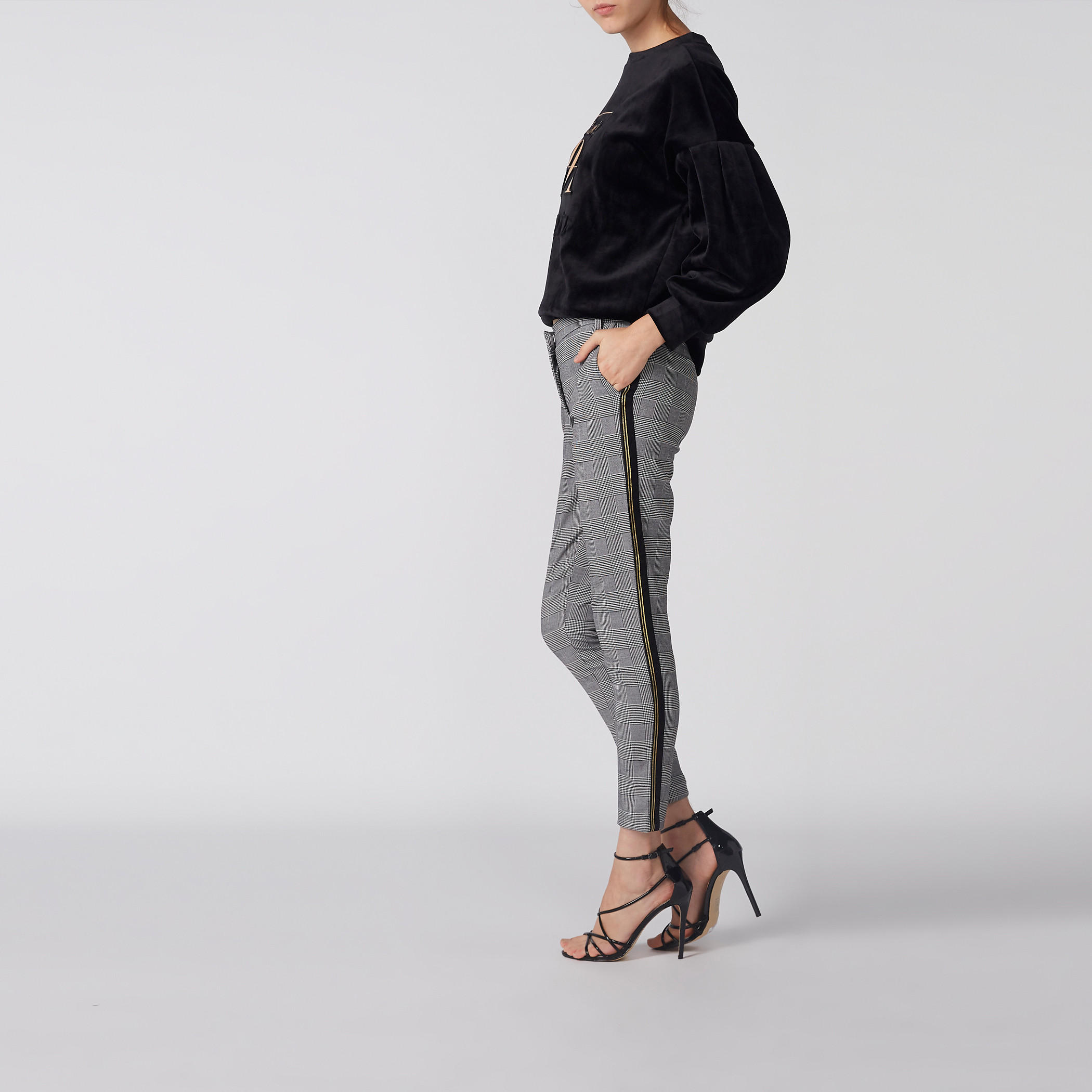 بنطال بطبعات هاوندستوث بقصّة سلم من إيل-women-clothing-bottoms-trousers-image-3