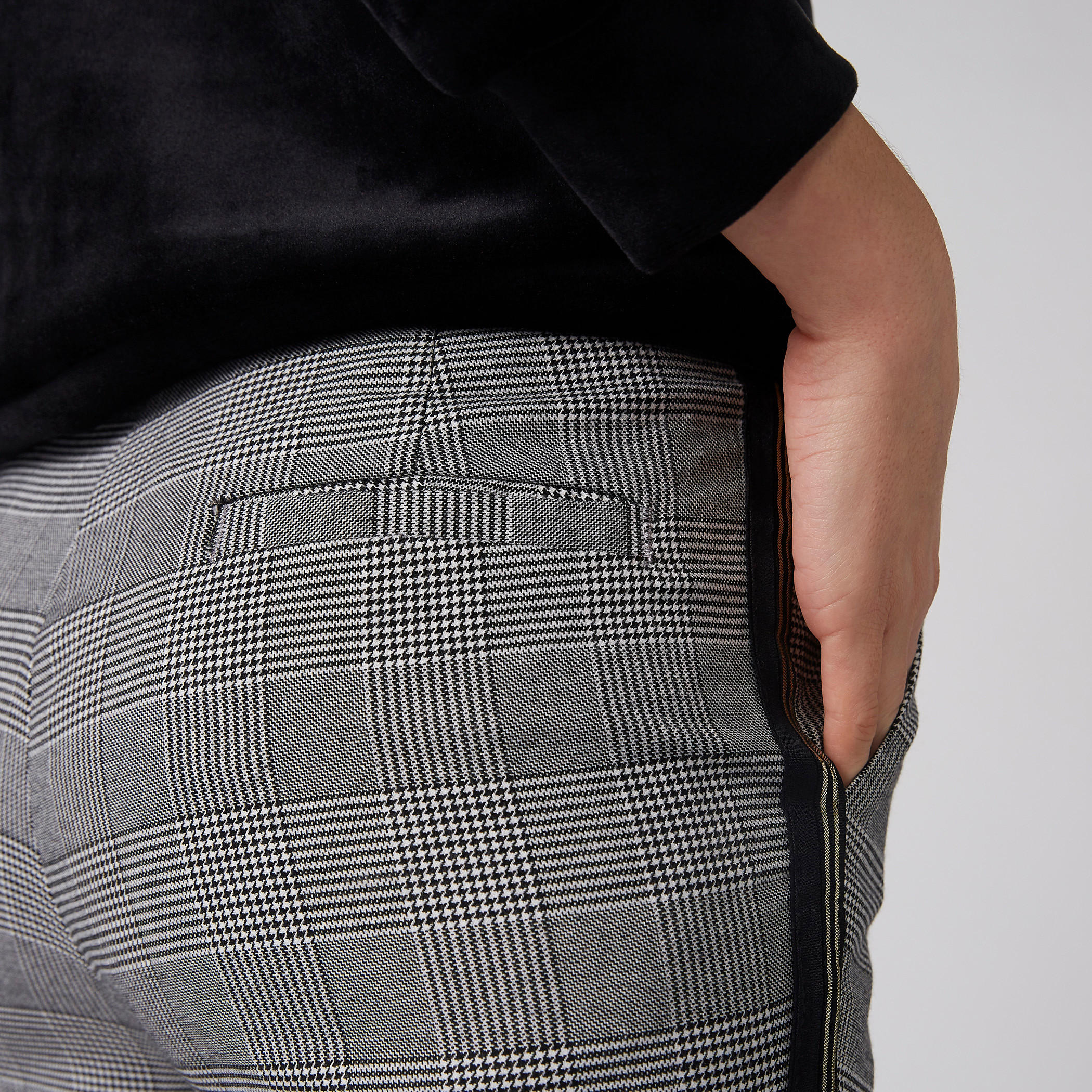 بنطال بطبعات هاوندستوث بقصّة سلم من إيل-women-clothing-bottoms-trousers-image-1